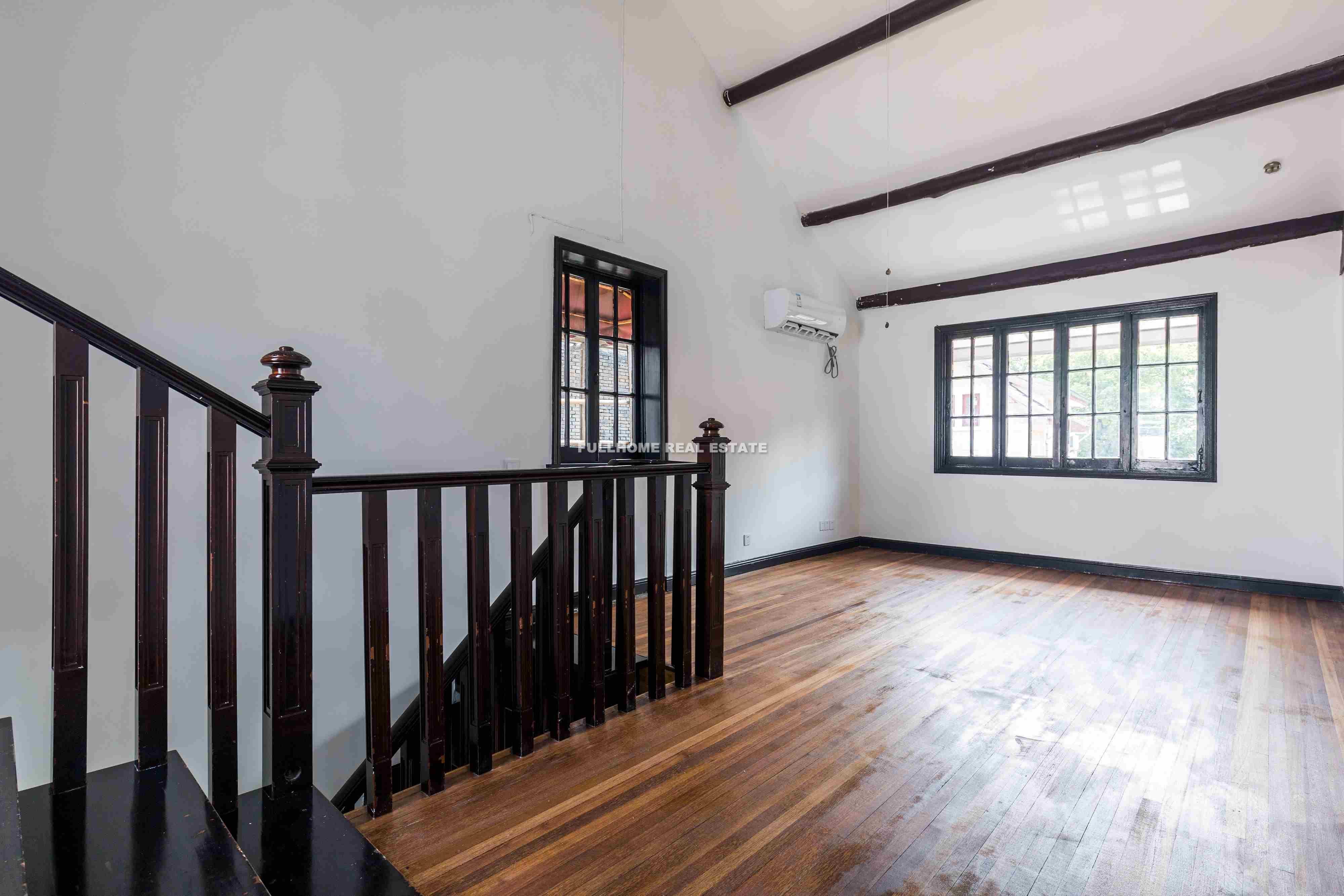 Lane1-500 Tianping Road Old House - Interior view 4, Shanghai rental property