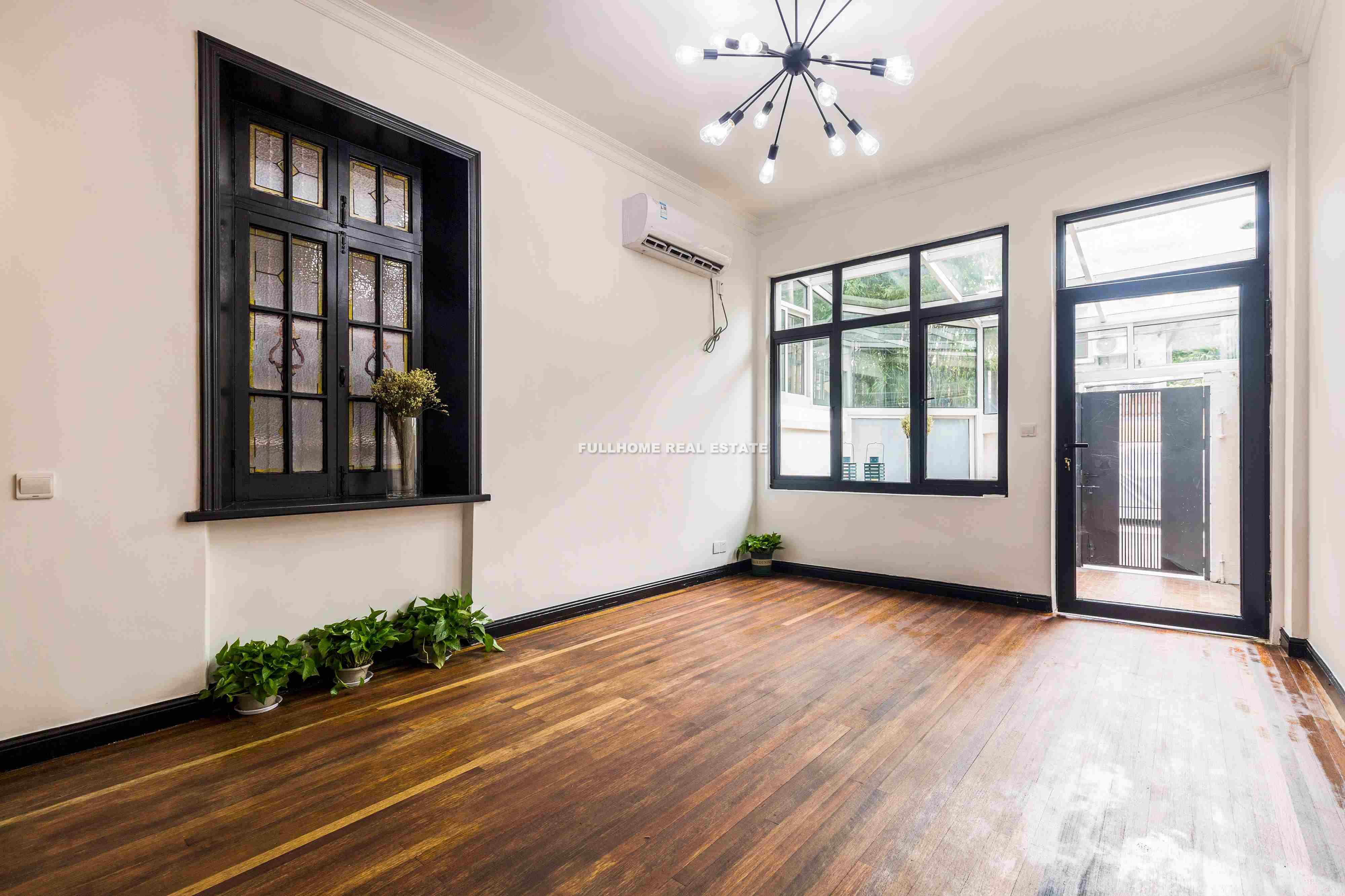Lane1-500 Tianping Road Old House - Interior view 12, Shanghai rental property