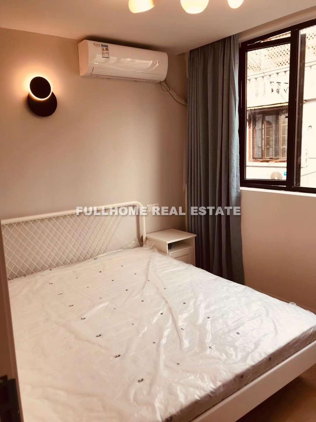 Lane 1-400 Julu Road Old House	 - Interior view 5, Shanghai rental property