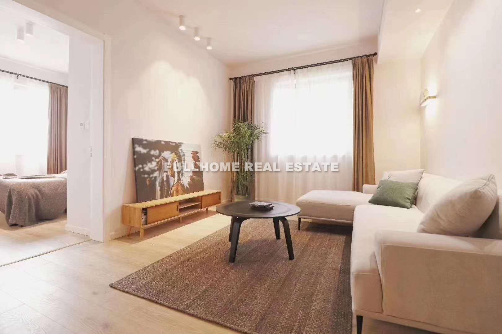 Shanghai Bay - 2 bedroom apartment in Shanghai, Xujiahui, Downtown