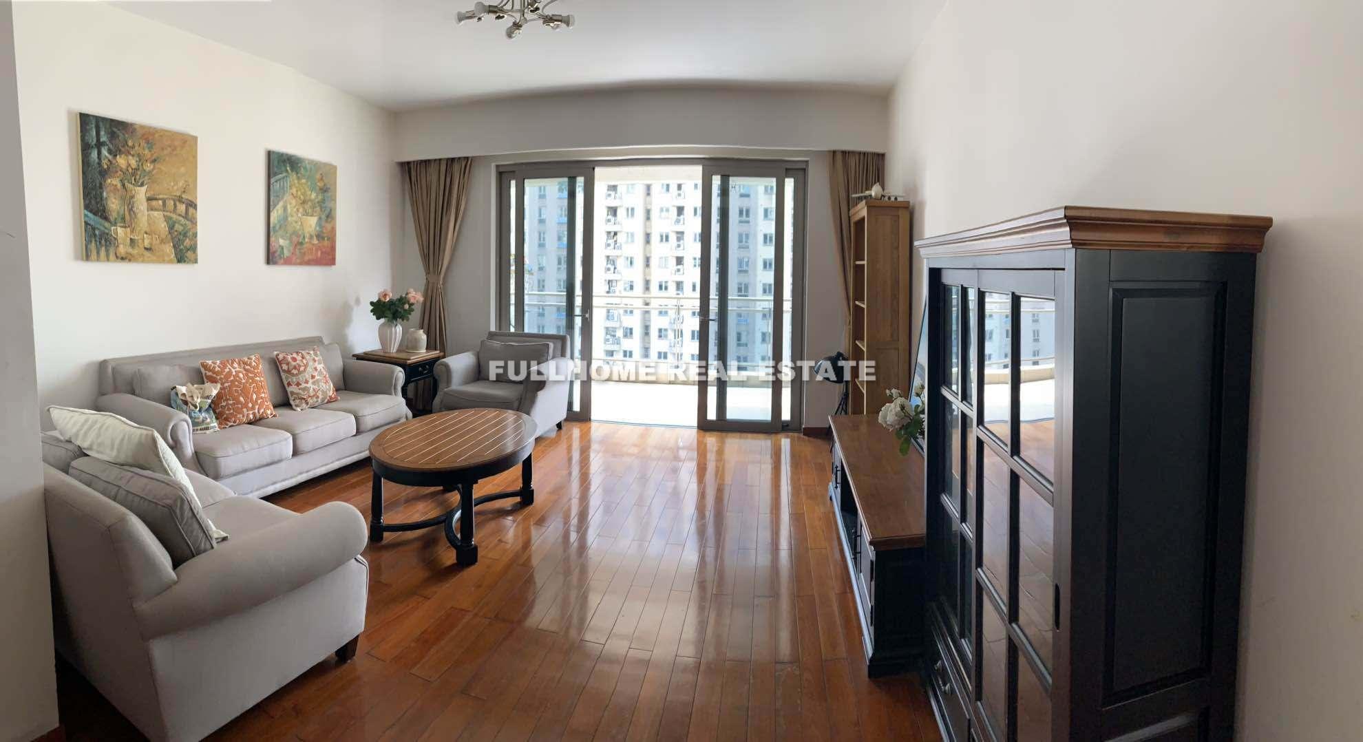 Yanlord Town - 4 bedroom apartment in Shanghai, Century Park and Lianyang, Pudong