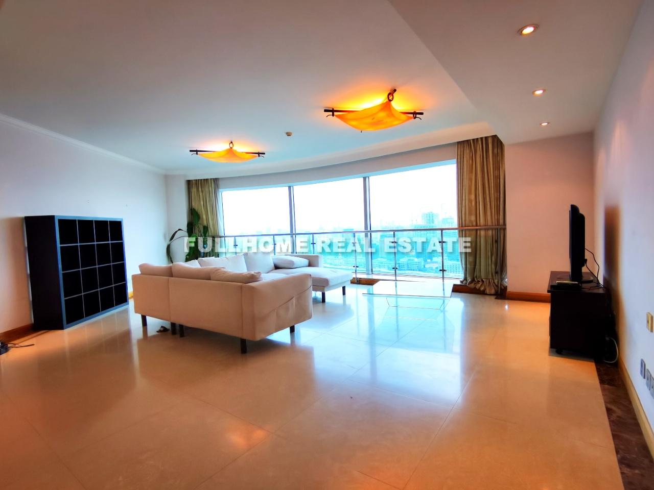 Shimao Riviera Garden - 4 bedroom apartment in Shanghai, Lujiazui, Pudong