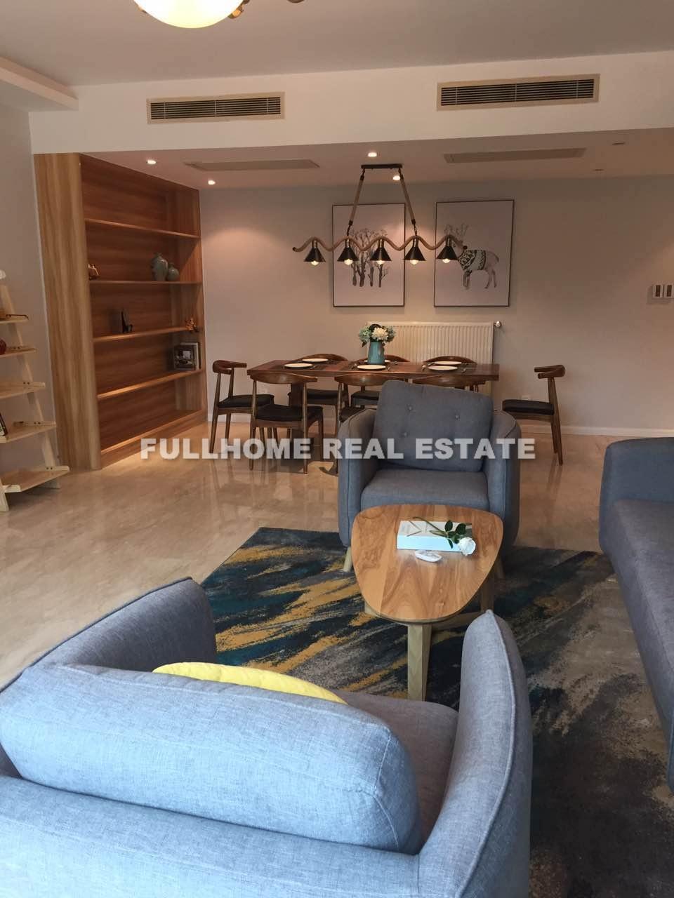 Shimao Riviera Garden - 3 bedroom apartment in Shanghai, Lujiazui, Pudong