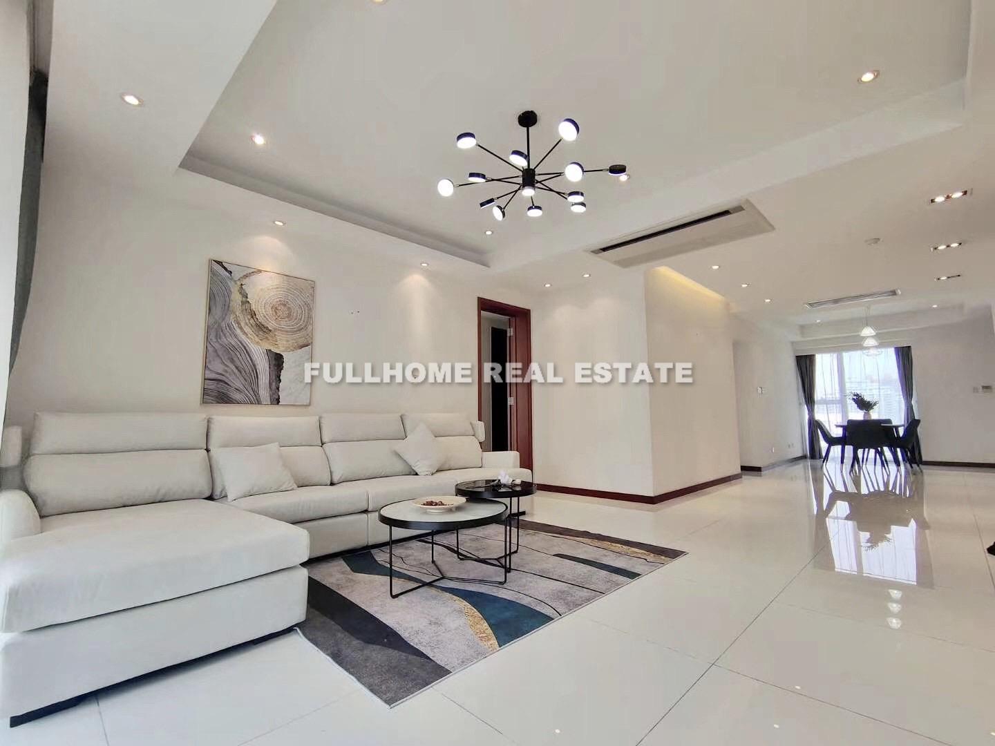 Crystal Pavilion - 3 bedroom apartment in Shanghai, Jing An, Downtown