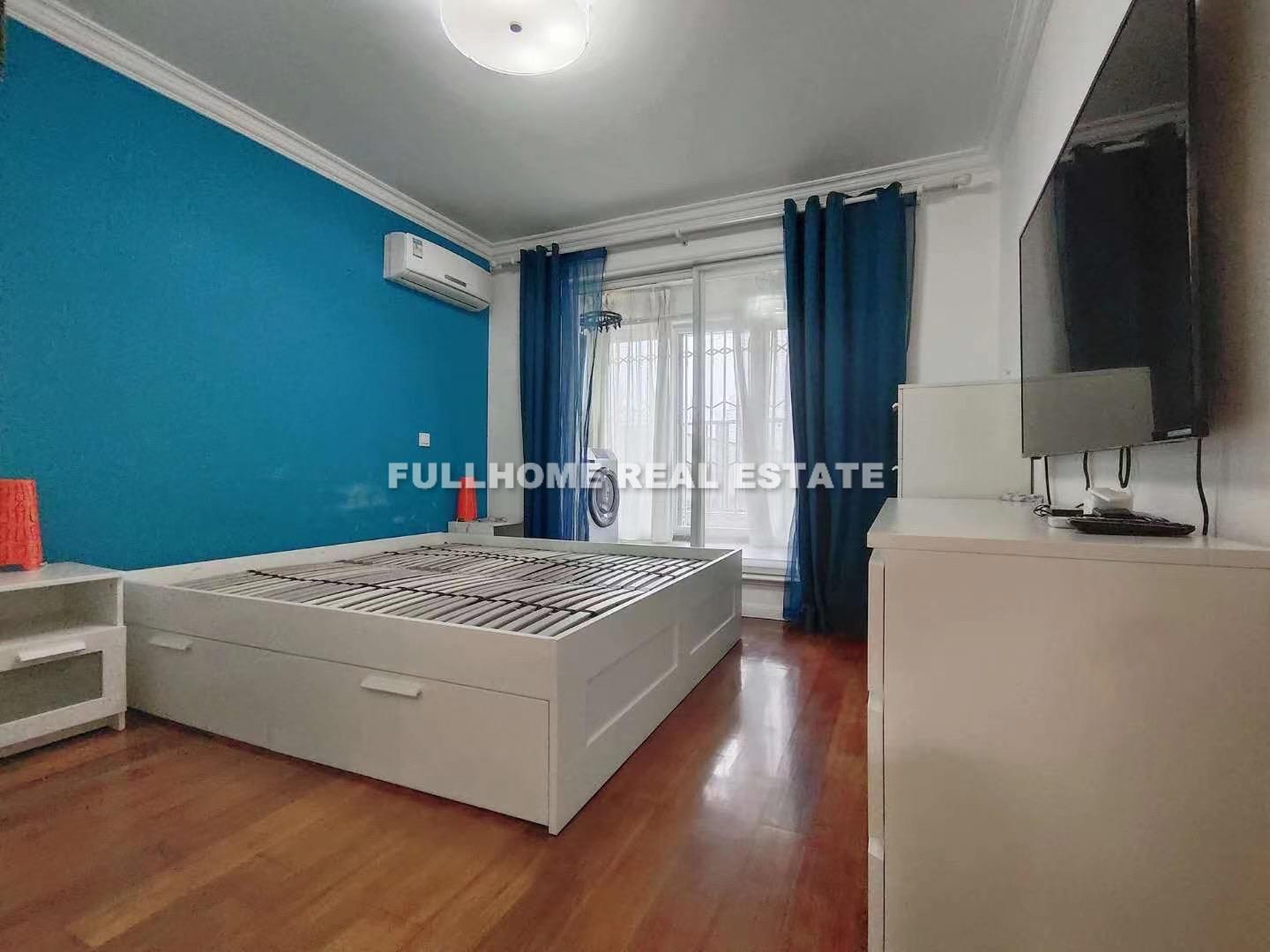 Top Of City - 2 bedroom apartment in Shanghai, People Square, Downtown