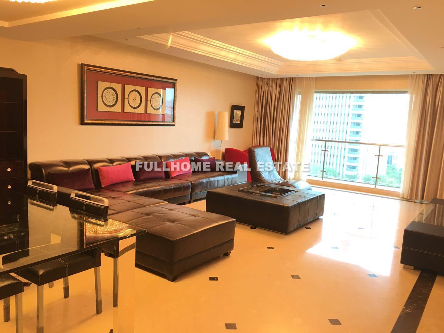 Shimao Riviera Garden - 3 bedroom apartment in Shanghai, Lujiazui, Pudong