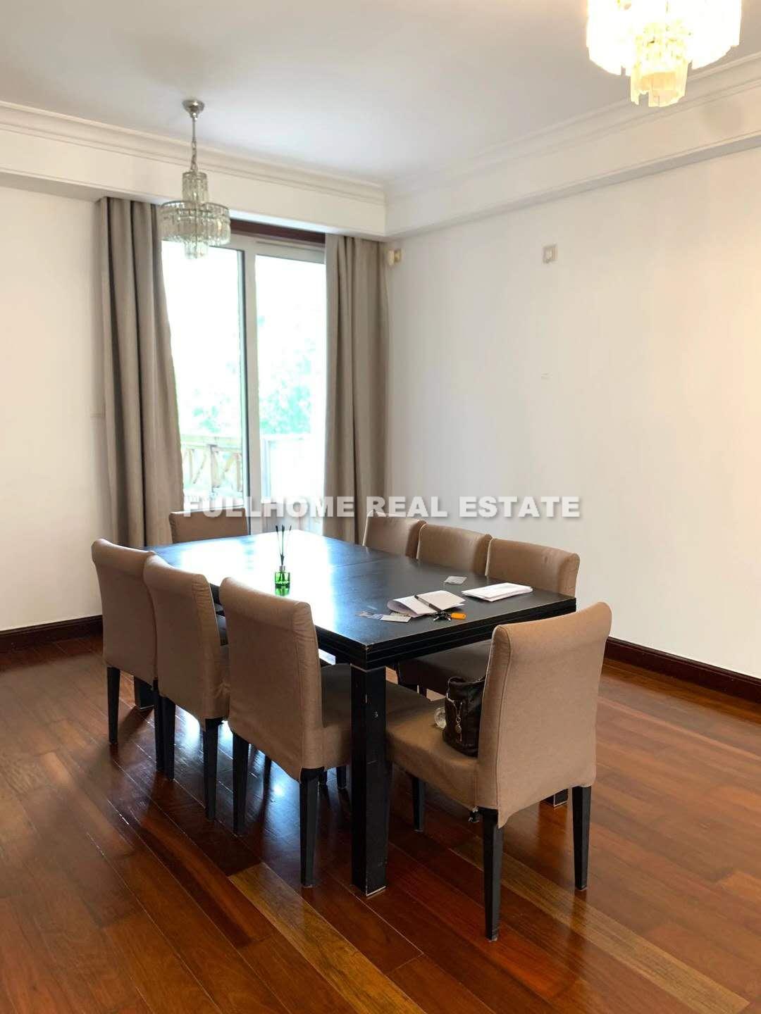 Hua Li Jia Zu - 3 bedroom apartment in Shanghai, Gubei, Hongqiao