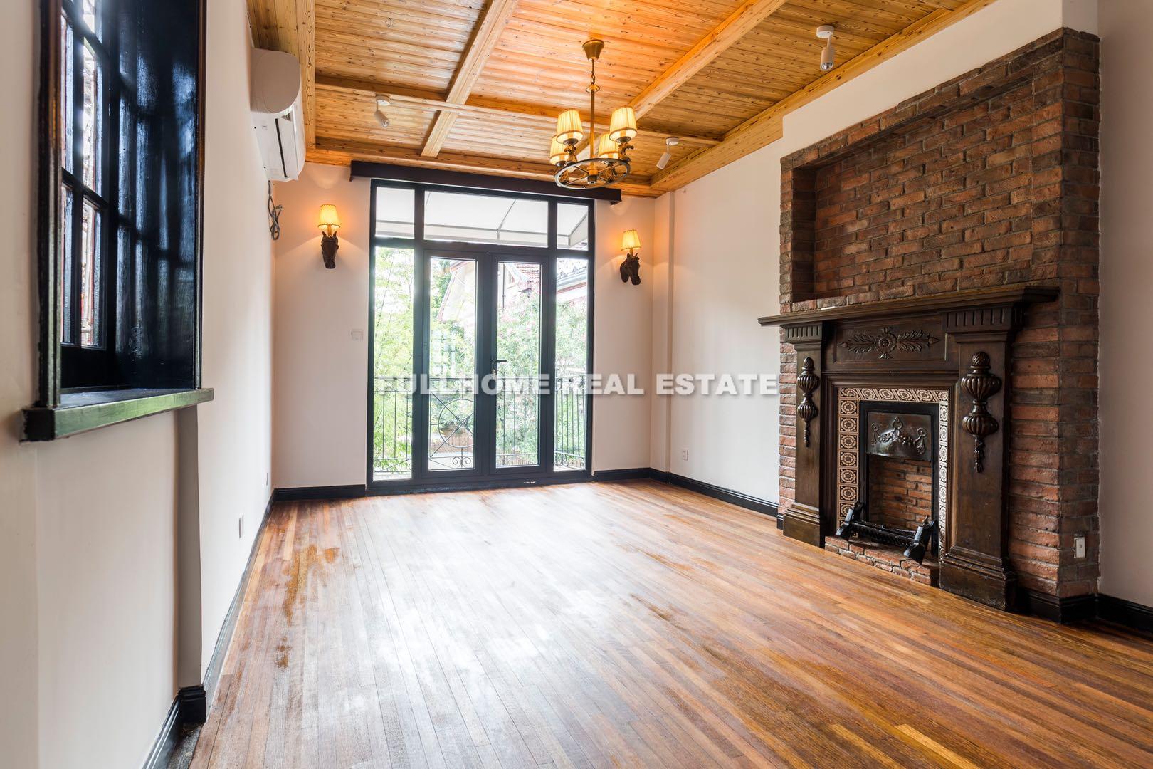 Lane1-500 Tianping Road Old House - 3 bedroom apartment in Shanghai, Xujiahui, Downtown