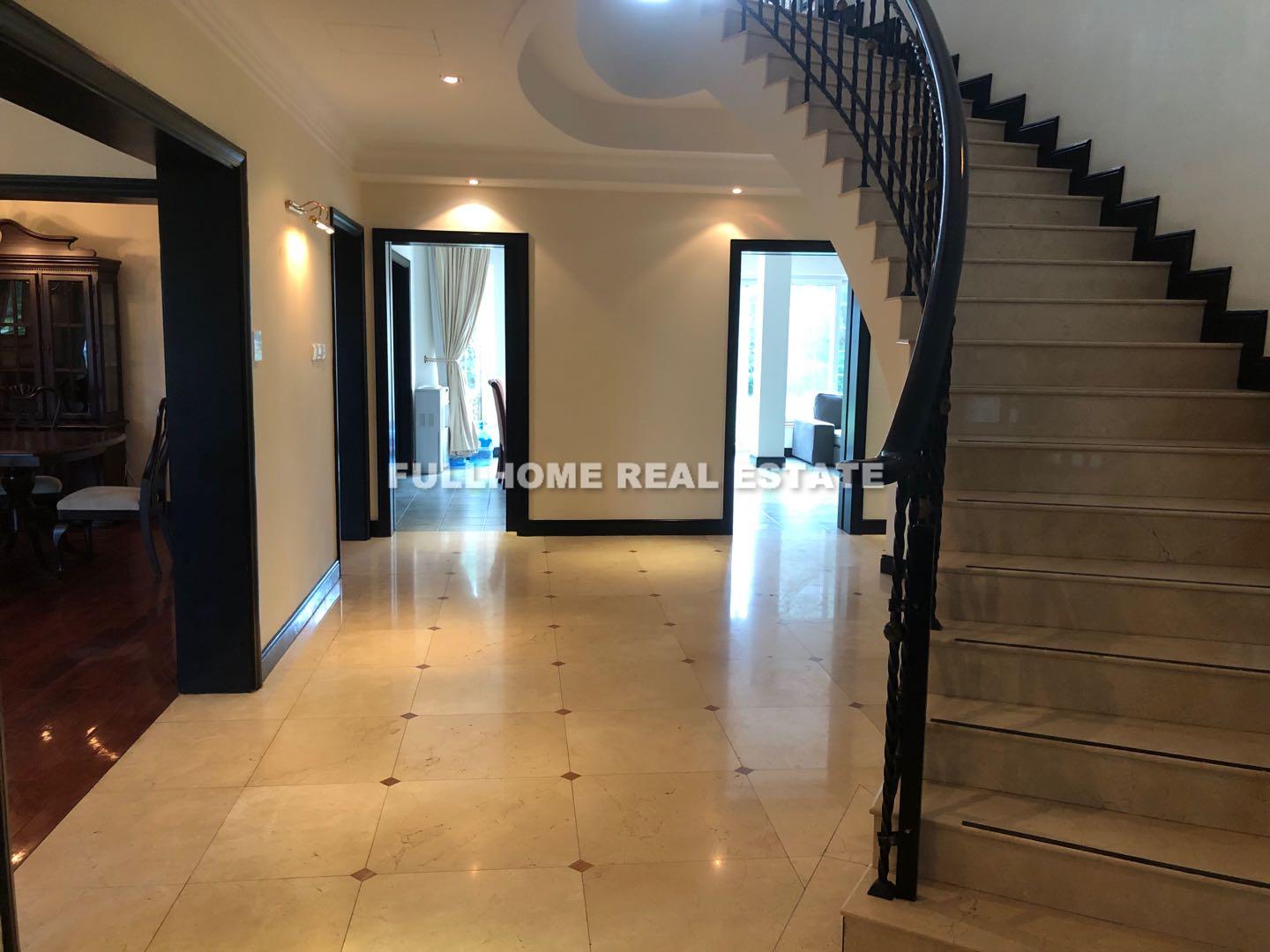 The Emerald - 5 bedroom apartment in Shanghai, Kangqiao, Pudong