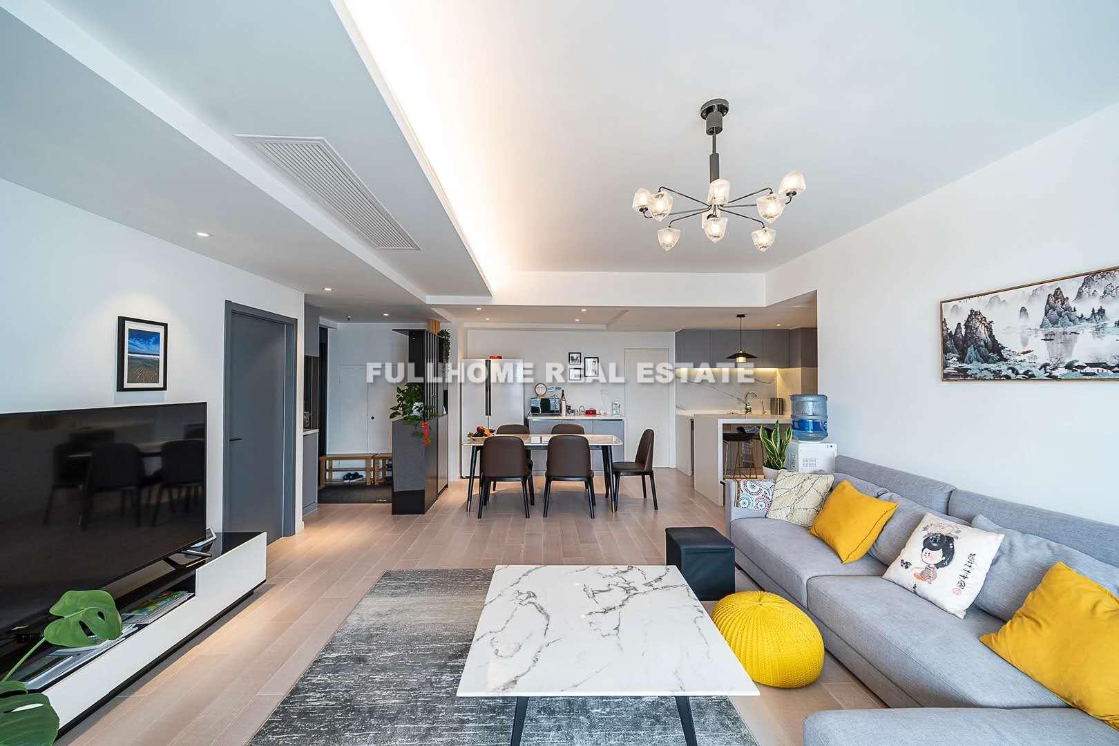 Same compound: Haijia Mansion, 3 bedrooms in Shanghai