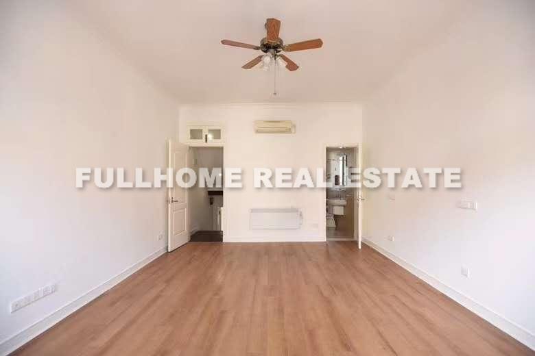 Gubai Apartment - 4 bedroom apartment in Shanghai, Downtown, Downtown