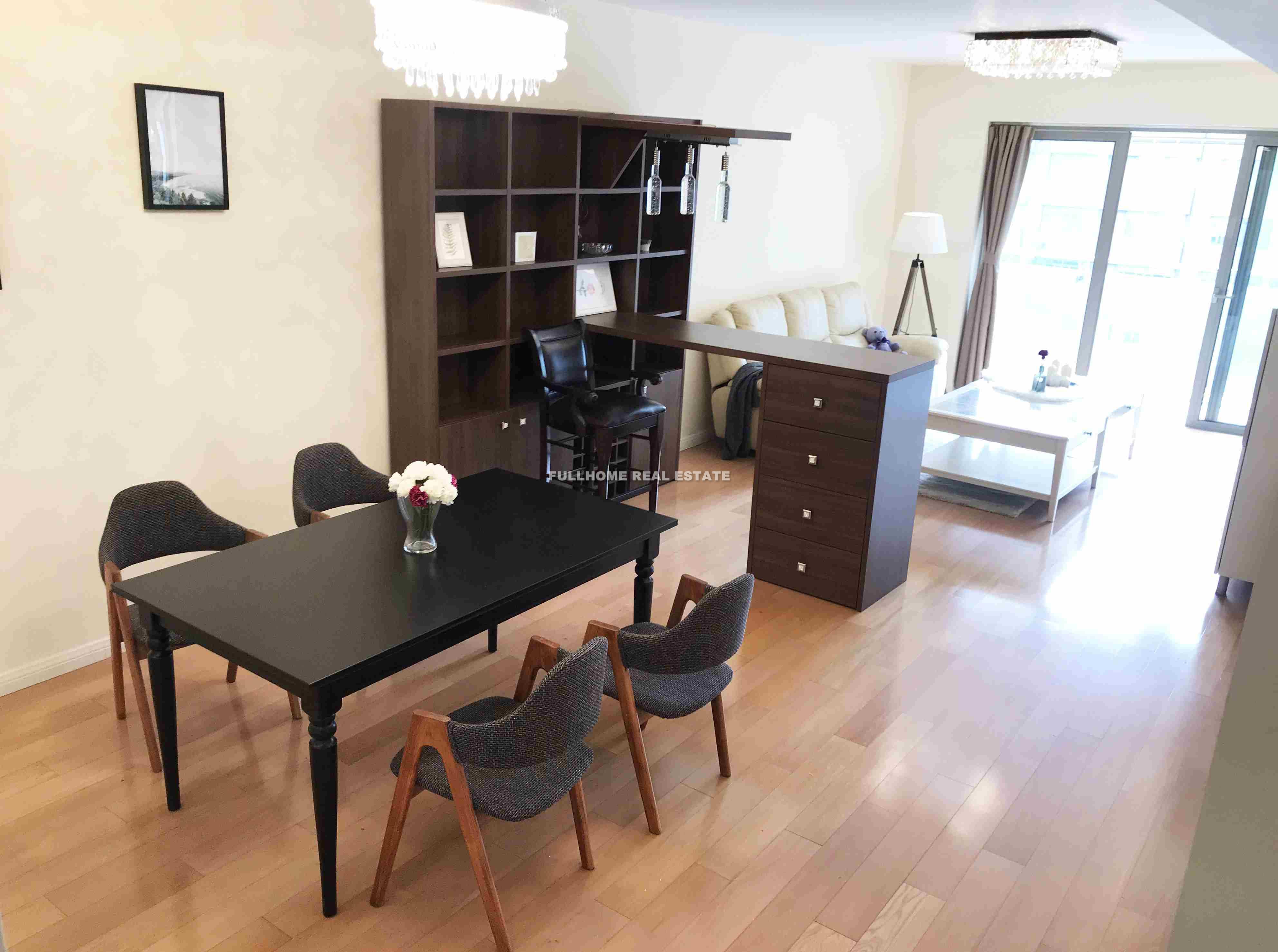 Novel Century - 2 bedroom apartment in Shanghai, Xujiahui, Downtown
