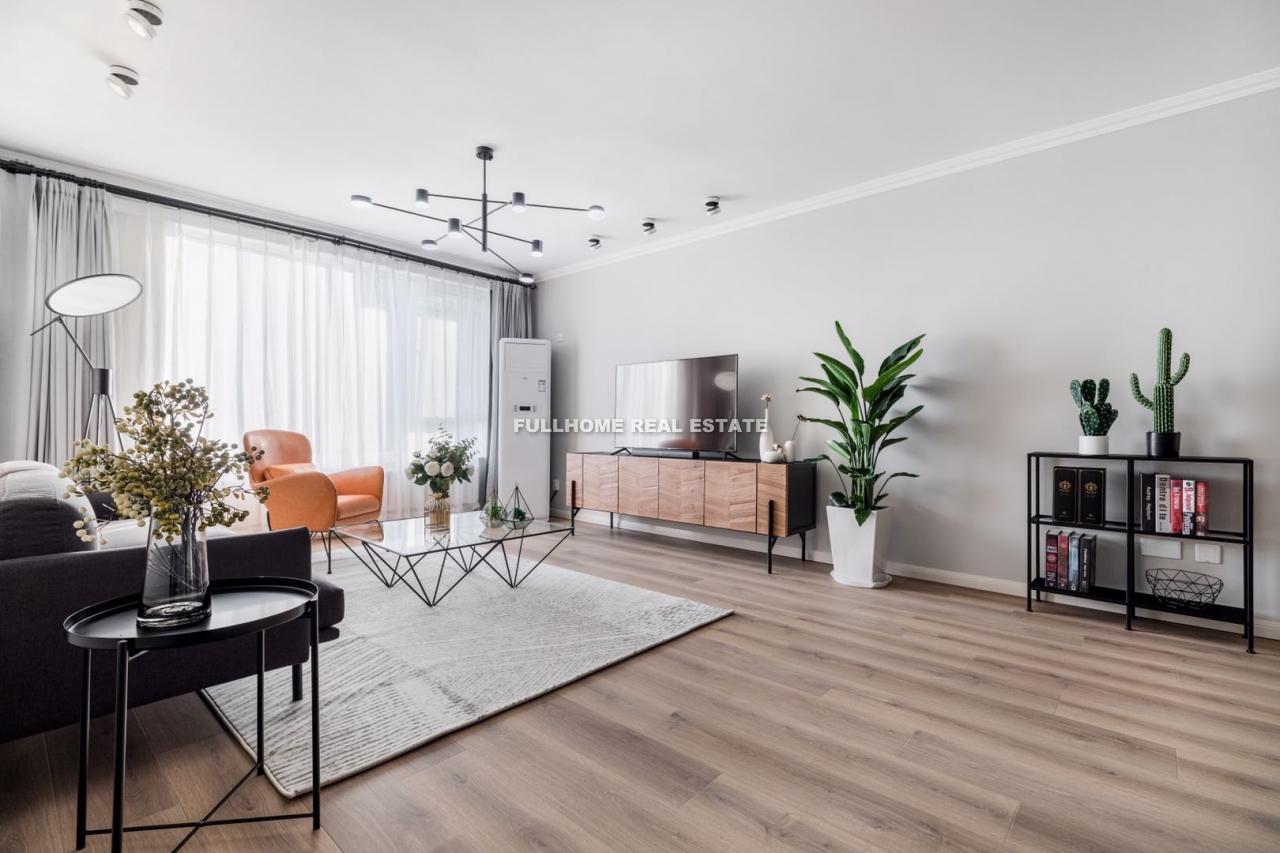 Phoenix City - 3 bedroom apartment in Beijing, Lufthansa