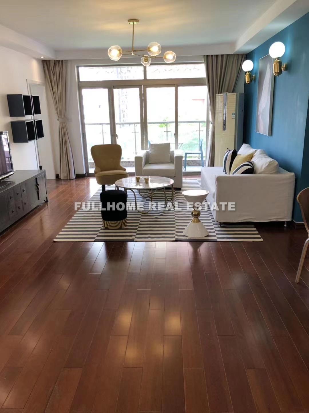 Yunhe Garden - 3 bedroom apartment in Shanghai, Jing An, Downtown
