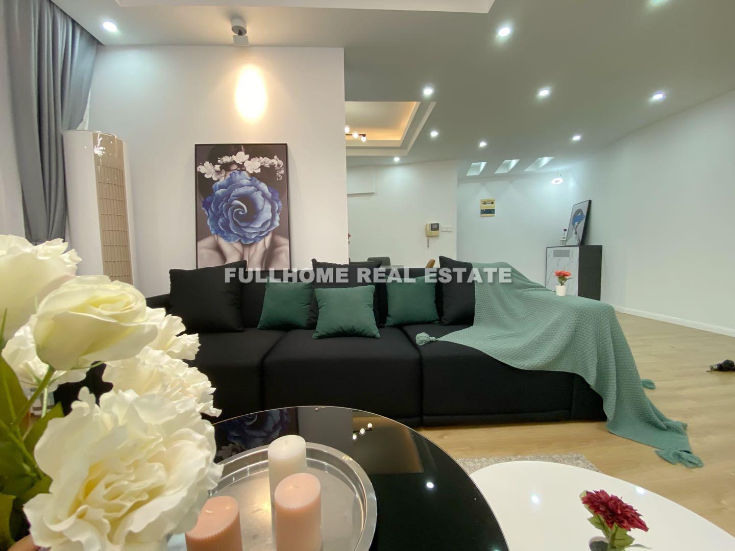 Up Town - 4 bedroom apartment in Shanghai, Gubei, Hongqiao