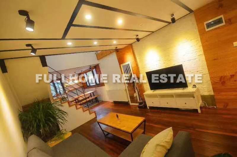 Lane 500-1200 Middle Yanan Road Old House - 2 bedroom apartment in Shanghai, Jing An, Downtown