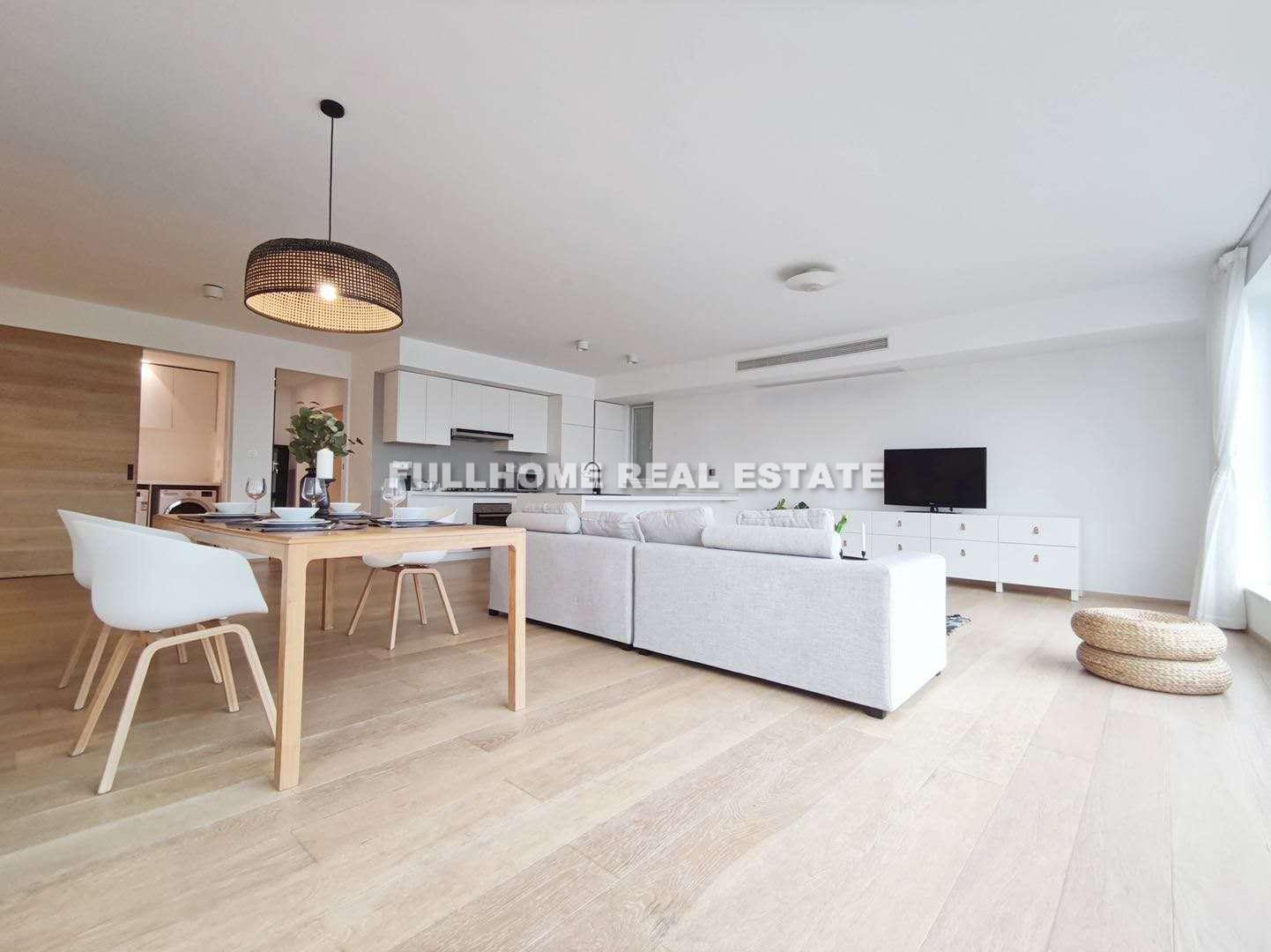 MingYuan Century City - 4 bedroom apartment in Shanghai, FFC, Downtown