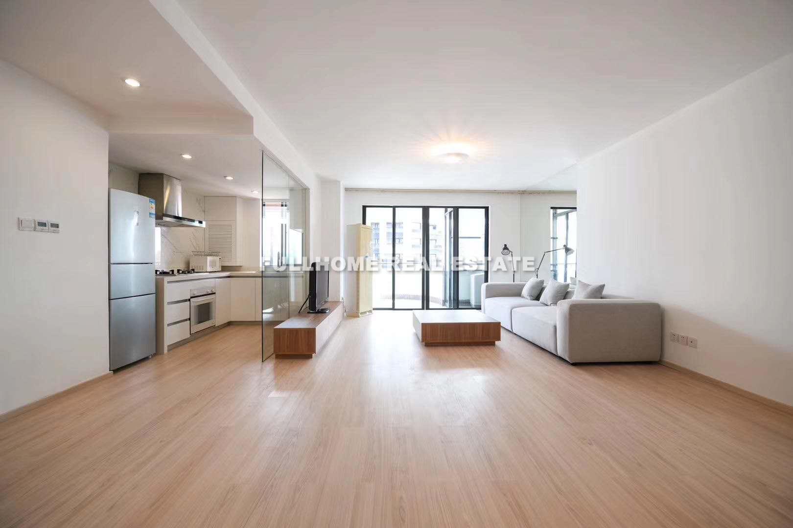 Chester Court at Gubei - 2 bedroom apartment in Shanghai, Downtown, Downtown
