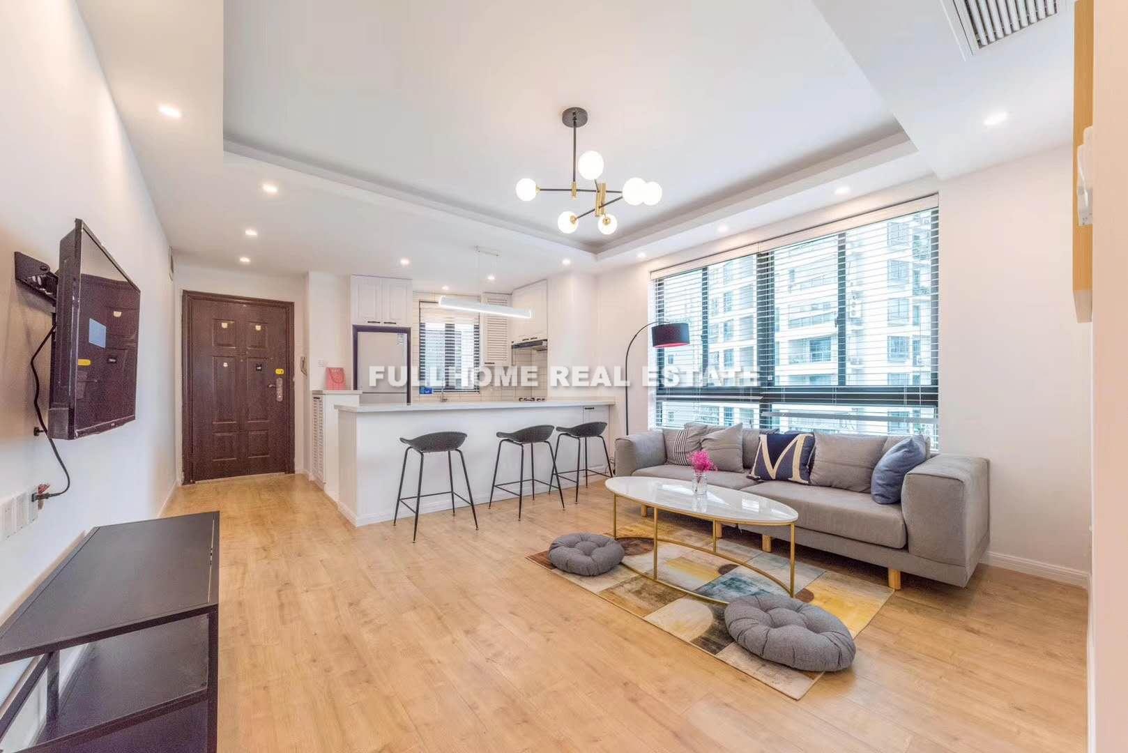 Top Of City - 2 bedroom apartment in Shanghai, People Square, Downtown