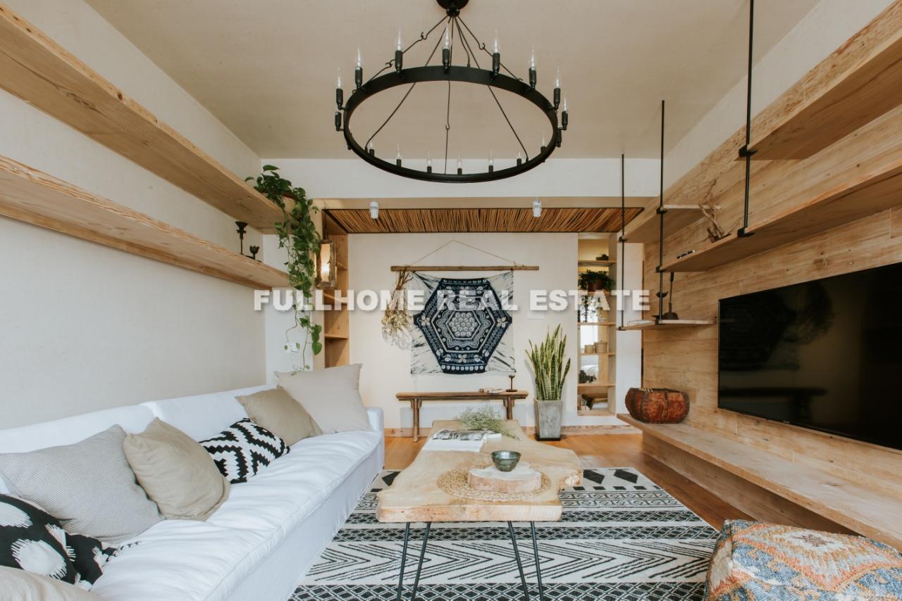 Lane 1000-1500 Xinzha Road Old House	 - 2 bedroom apartment in Shanghai, Jing An, Downtown