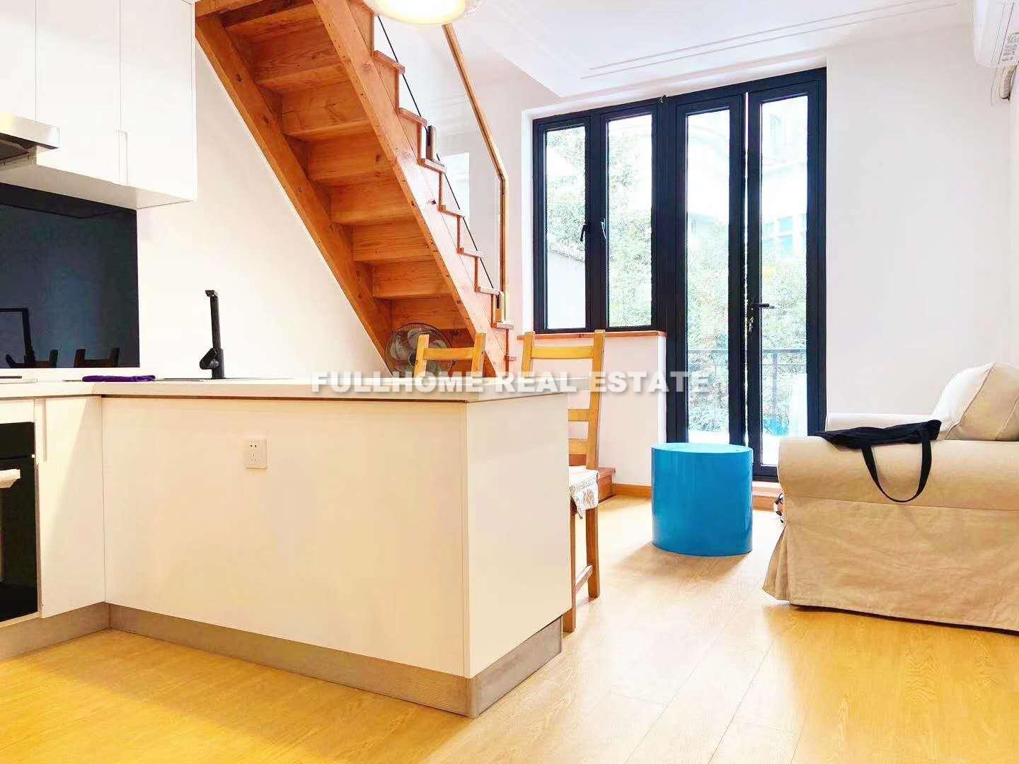 Lane 1-600 Jiaozhou Road Old House - 1 bedroom apartment in Shanghai, Jing An, Downtown