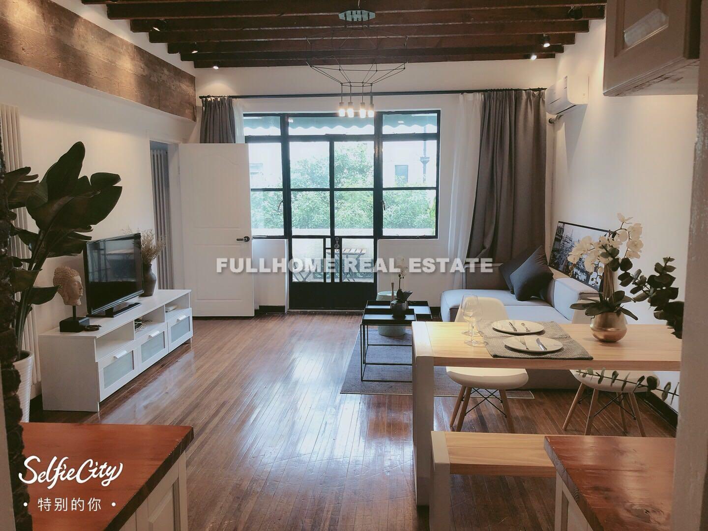 Same compound: Yi Garden, 2 bedrooms in Shanghai