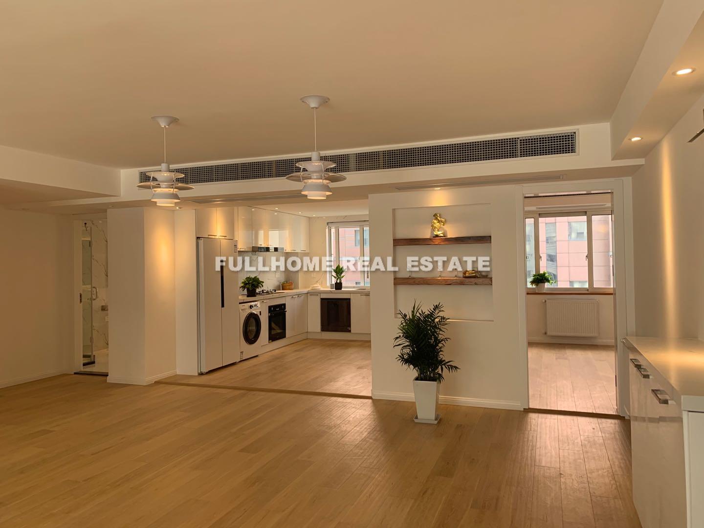 Zhongfu City Phase Ⅲ - 4 bedroom apartment in Shanghai, People Square, Downtown