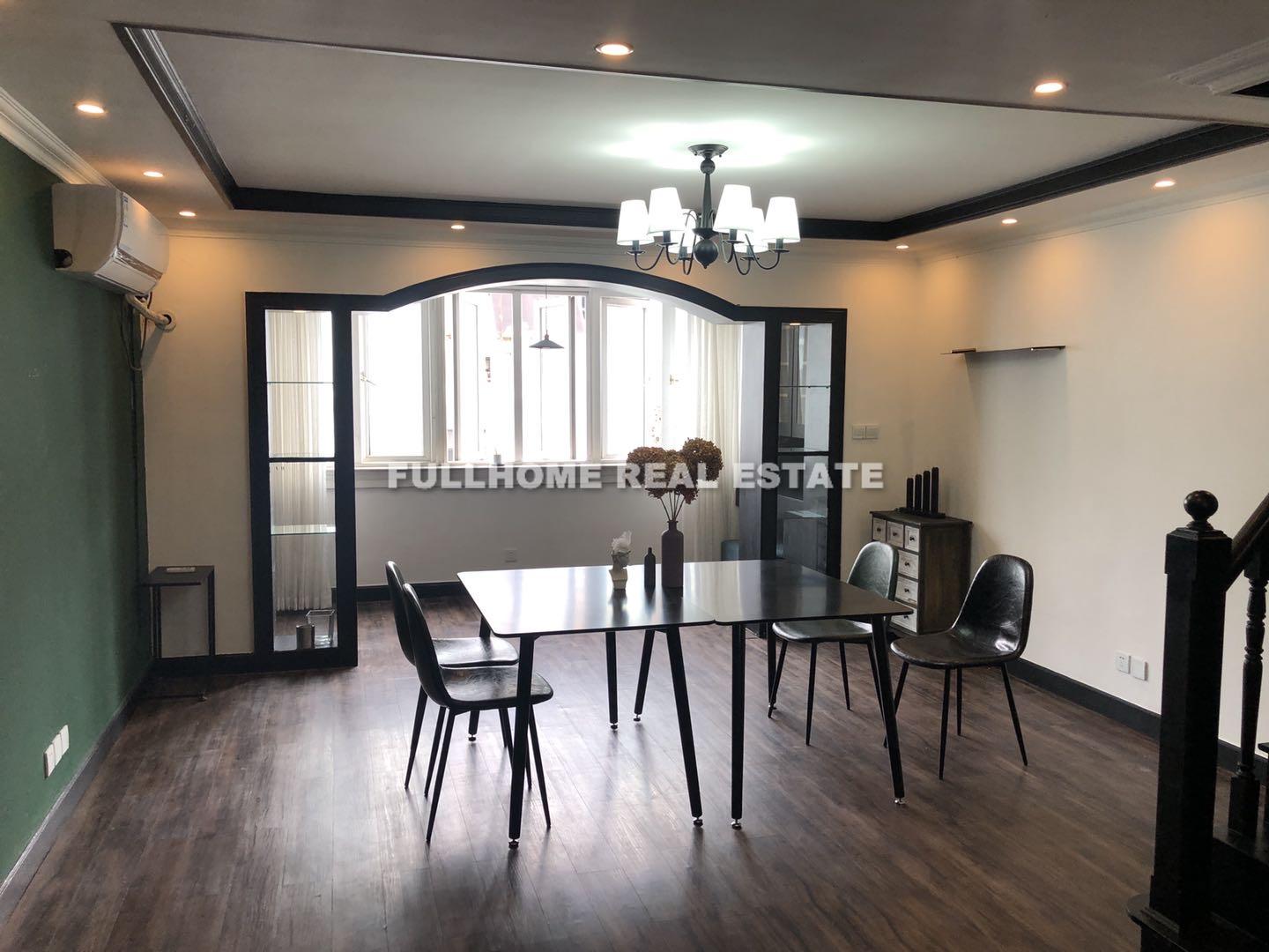 Lane 1-1000 North Shanxi Road Old House - 2 bedroom apartment in Shanghai, FFC, Downtown