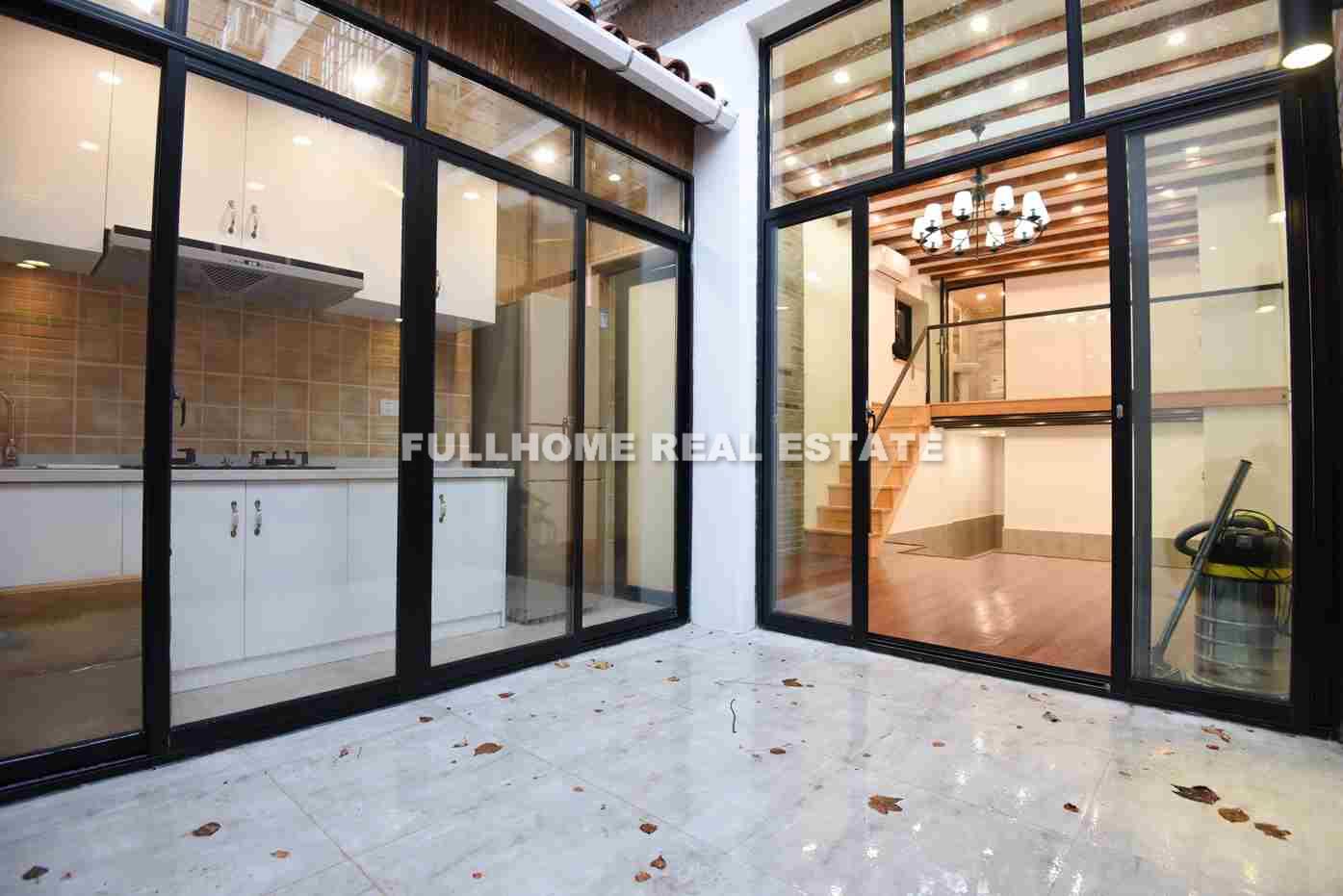 M. Yanan Road Old House - Interior view 6, Shanghai rental property