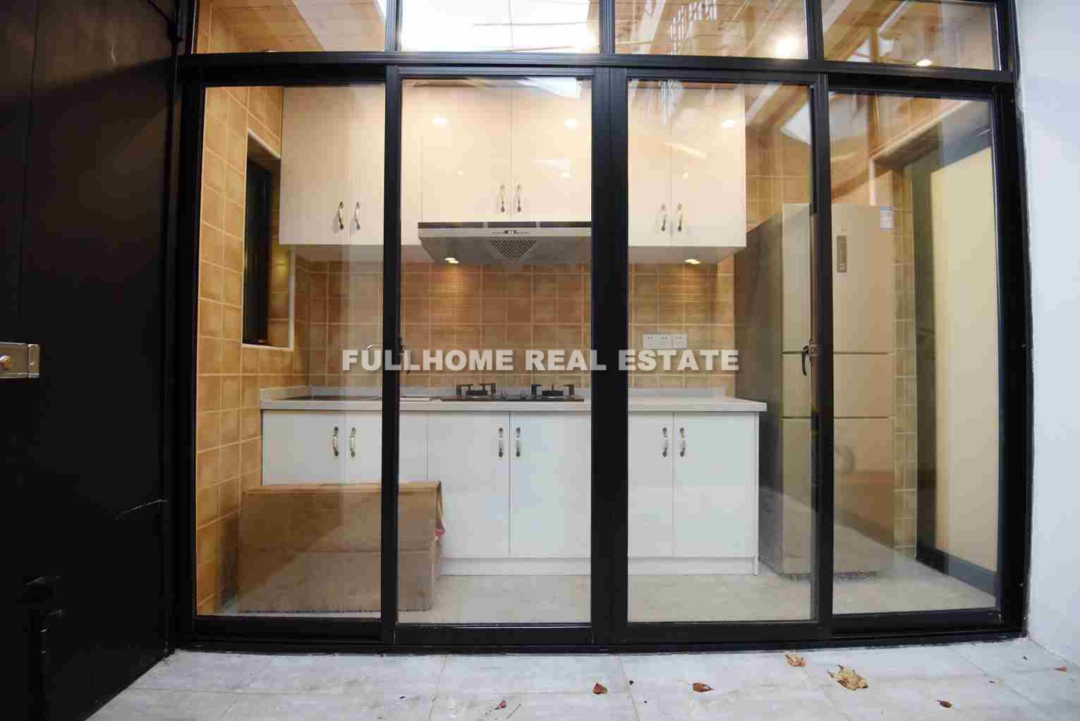M. Yanan Road Old House - Interior view 7, Shanghai rental property