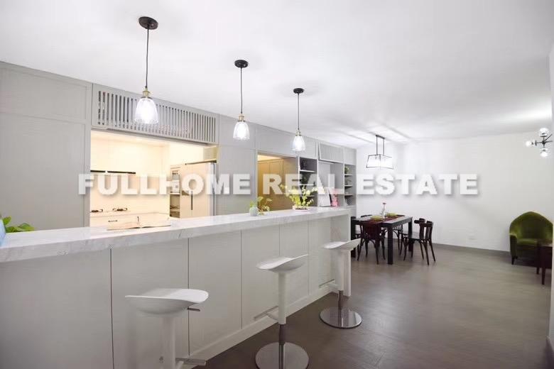 President Apartment - 3 bedroom apartment in Shanghai, FFC, Downtown