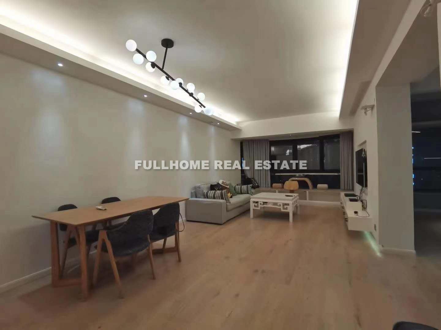 Regent Place - 3 bedroom apartment in Shanghai, Jing An, Downtown