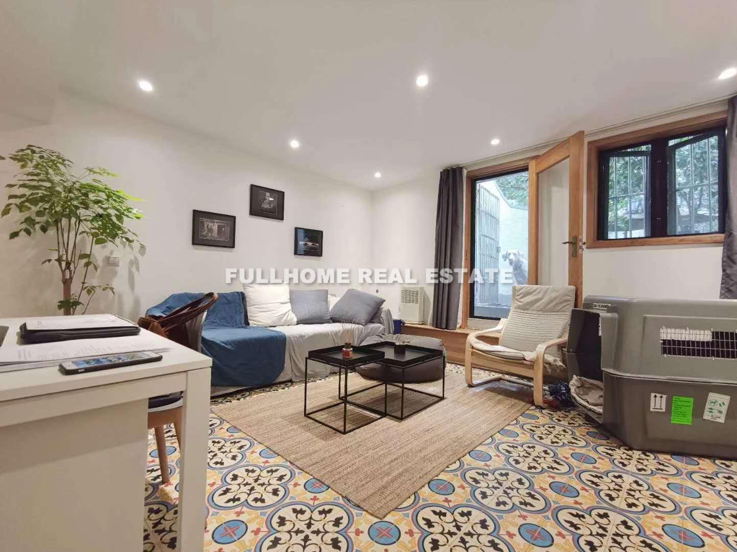 Lane 1-500 Yongkang Road Old House - 2 bedroom apartment in Shanghai, FFC, Downtown