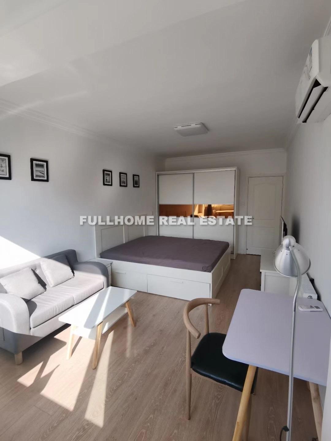 Lane 200-500 Zhenning Road Old House - 1 bedroom apartment in Shanghai, Jing An, Downtown