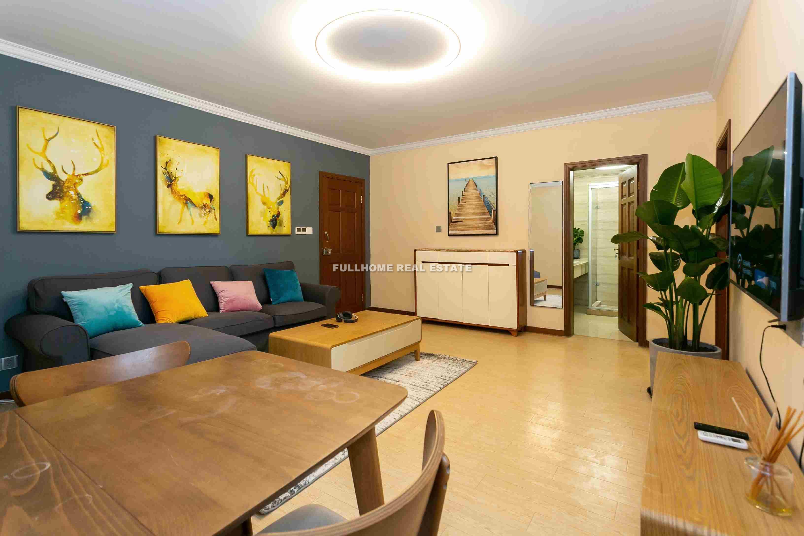Same compound: Tiancheng Garden, 2 bedrooms in Shanghai
