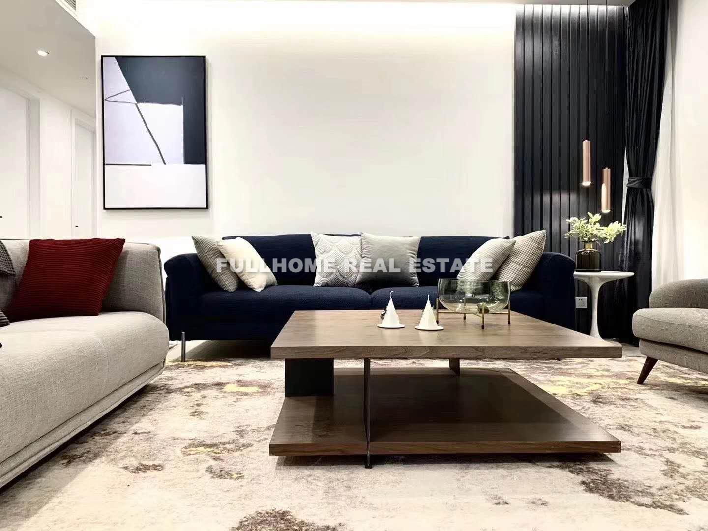 Similar property: The One, 4 bedrooms, 268 sqm in Shanghai