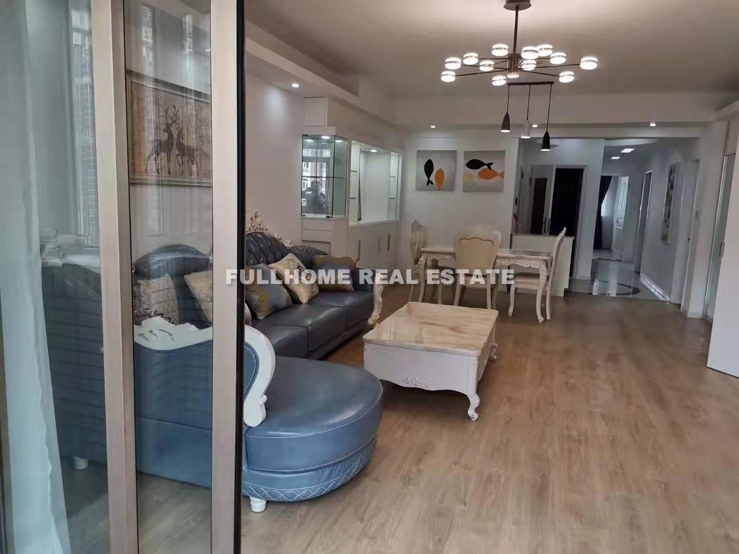 The Century Plaza of Wamin - 3 bedroom apartment in Shanghai, Zhongshan Park, Downtown