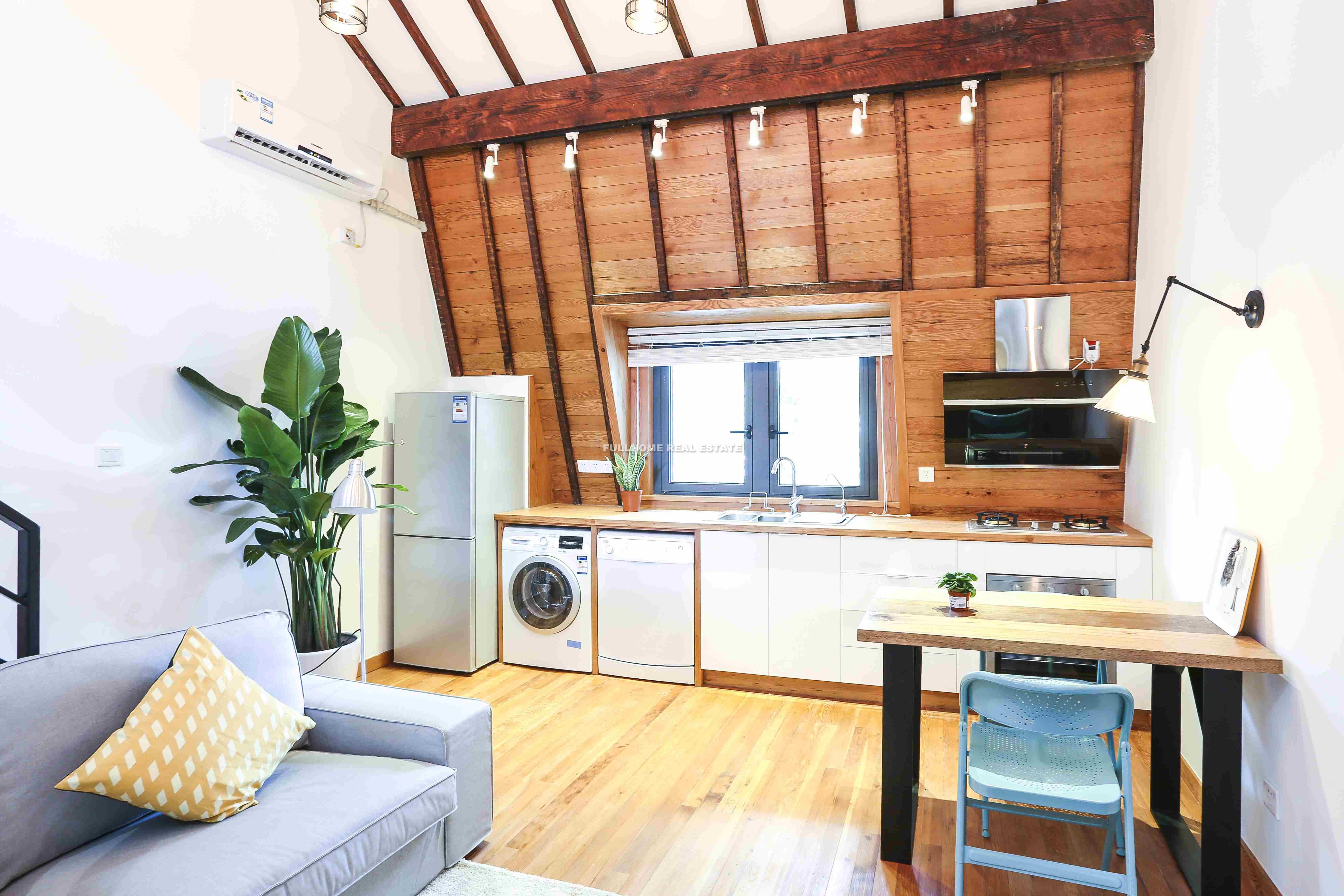 Lane 1-400 Changle Road Old House - Interior view 2, Shanghai rental property