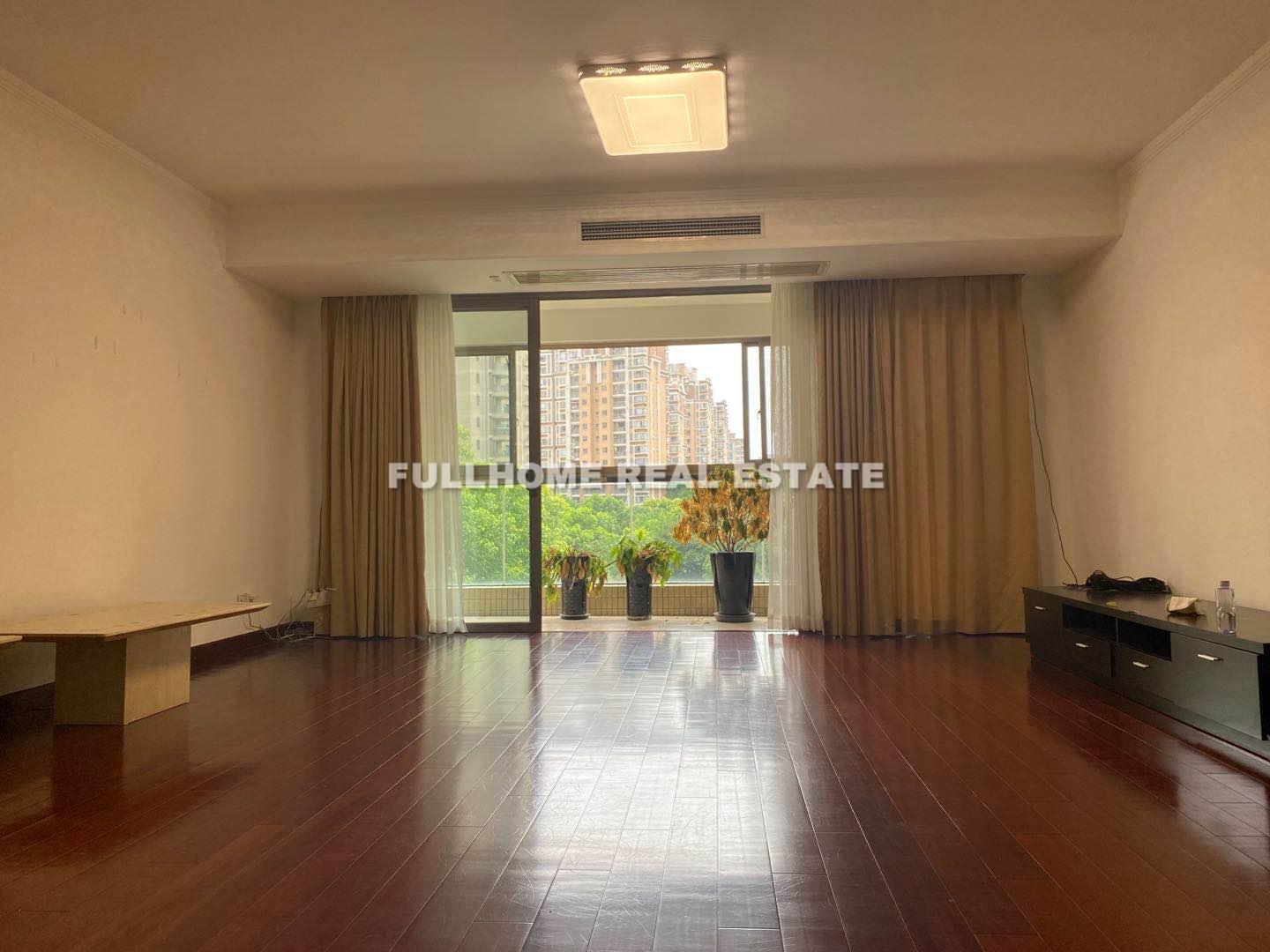 Maison Des Artistes - 4 bedroom apartment in Shanghai, Gubei, Hongqiao