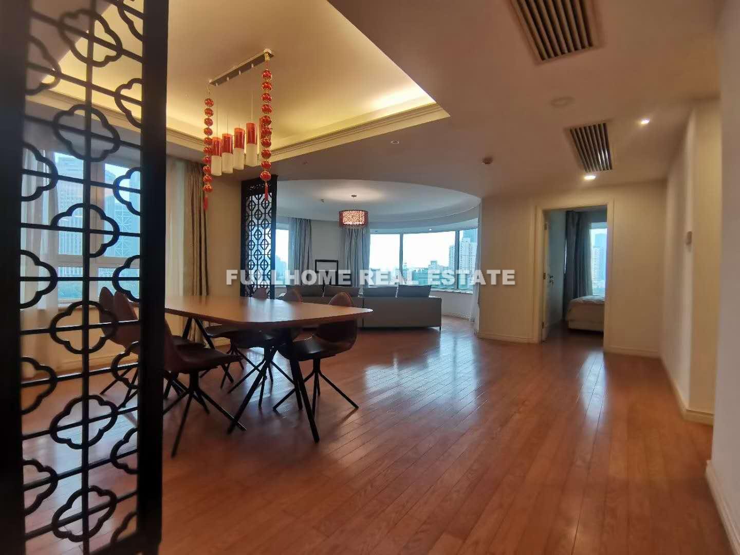 Skyline Mansion - 3 bedroom apartment in Shanghai, Lujiazui, Pudong