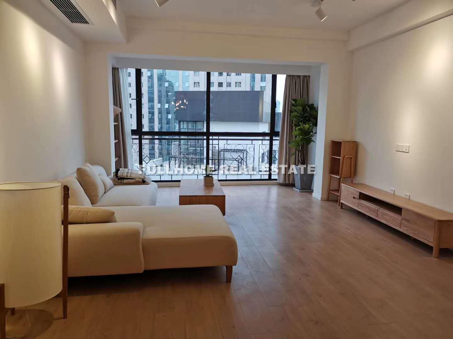 Jewel Garden - 3 bedroom apartment in Shanghai, Xujiahui, Downtown