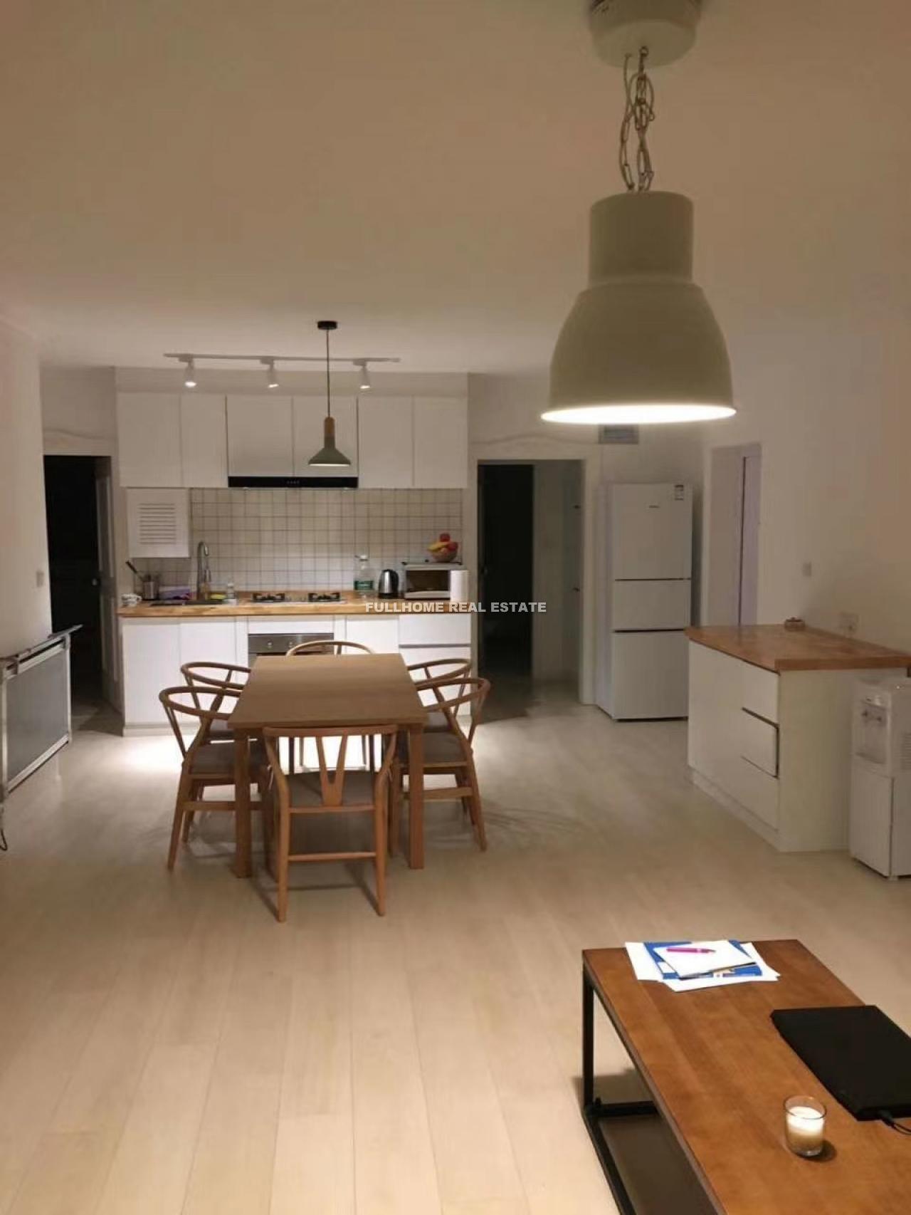 Huaqiang Apartment - 2 bedroom apartment in Shanghai, FFC, Downtown