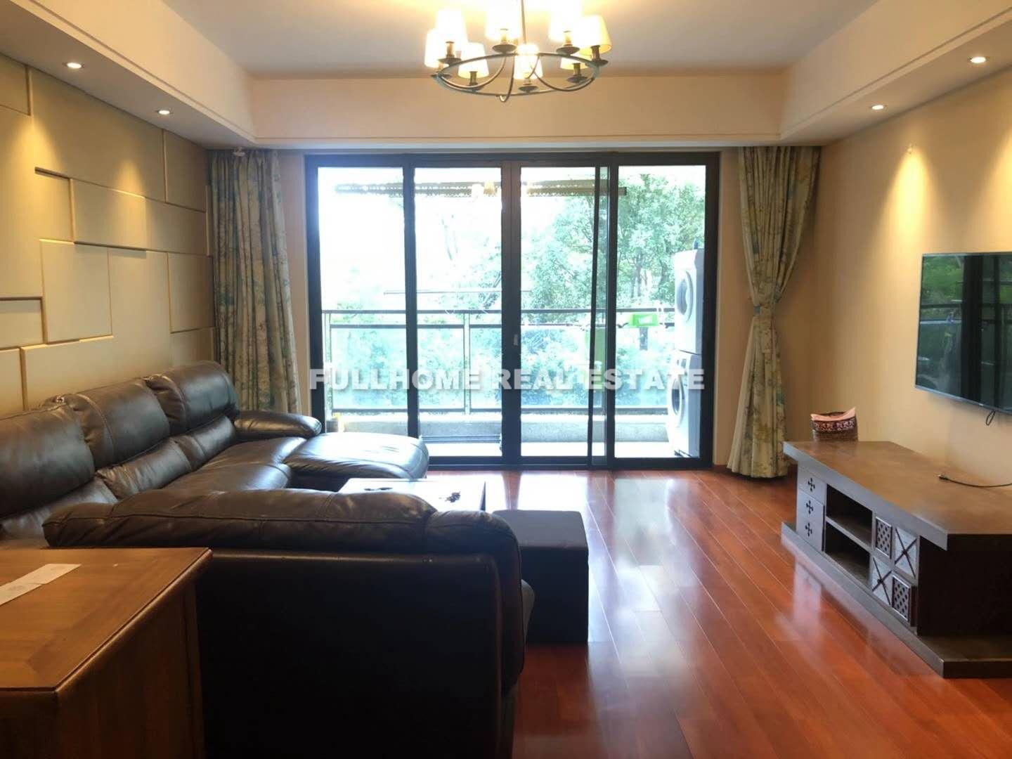 Yanlord Western - 4 bedroom apartment in Shanghai, Qingpu, Suburb
