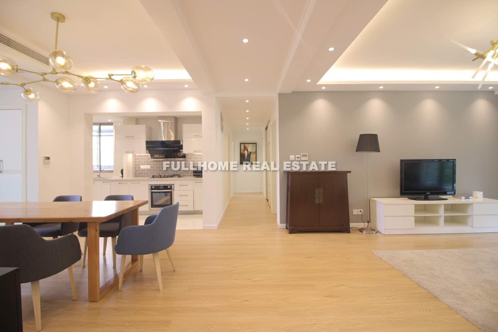 LaDoll International City - 4 bedroom apartment in Shanghai, Jing An, Downtown
