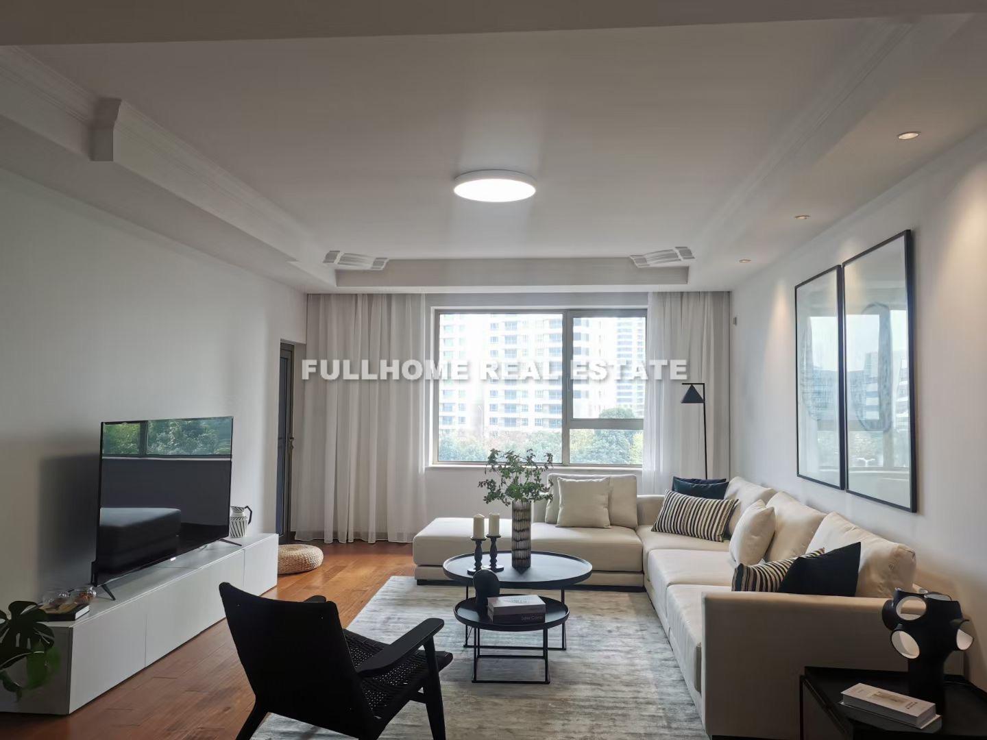 Shanghai Bay - 3 bedroom apartment in Shanghai, Xujiahui, Downtown
