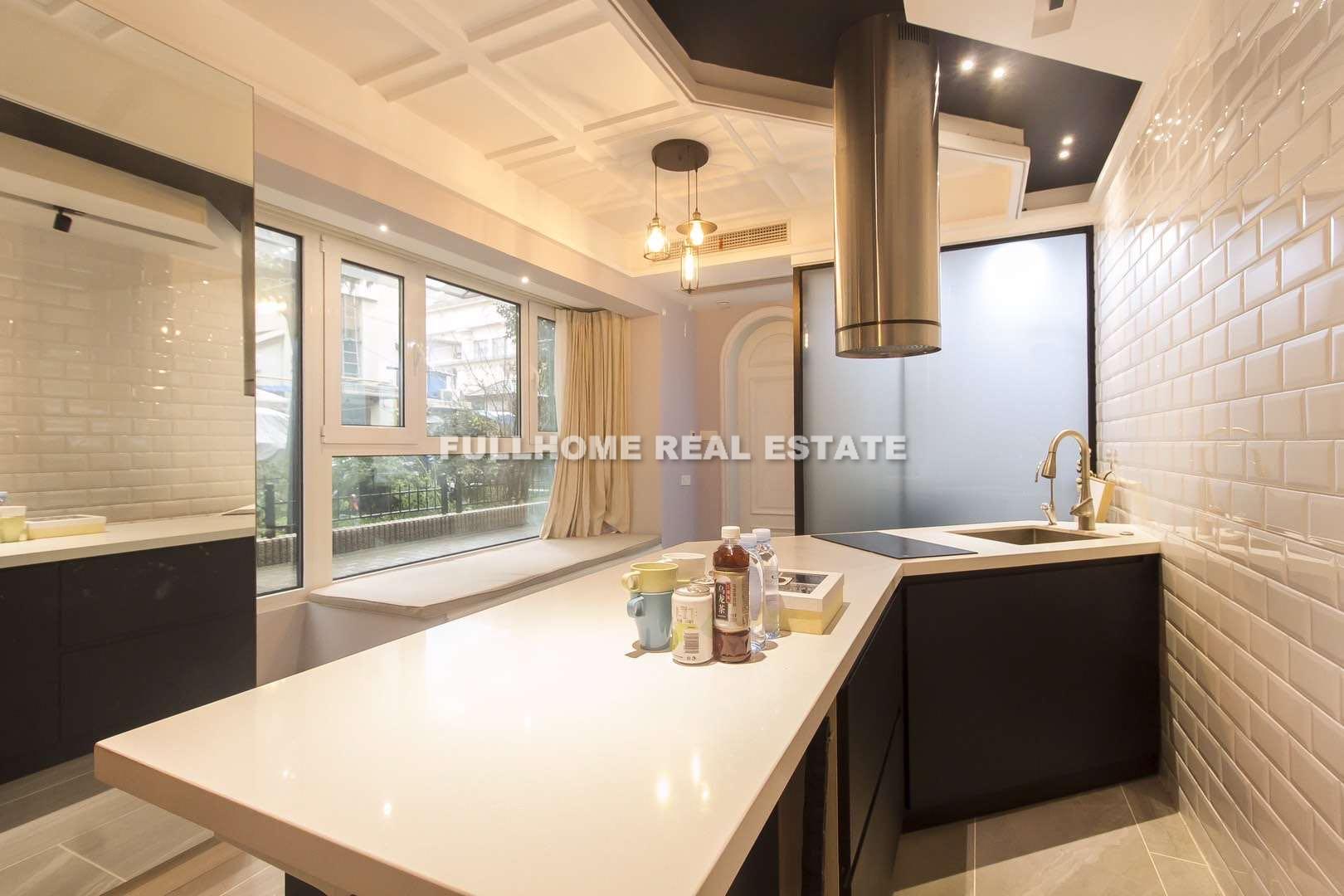 Huaye Apartment - 2 bedroom apartment in Shanghai, Jing An, Downtown