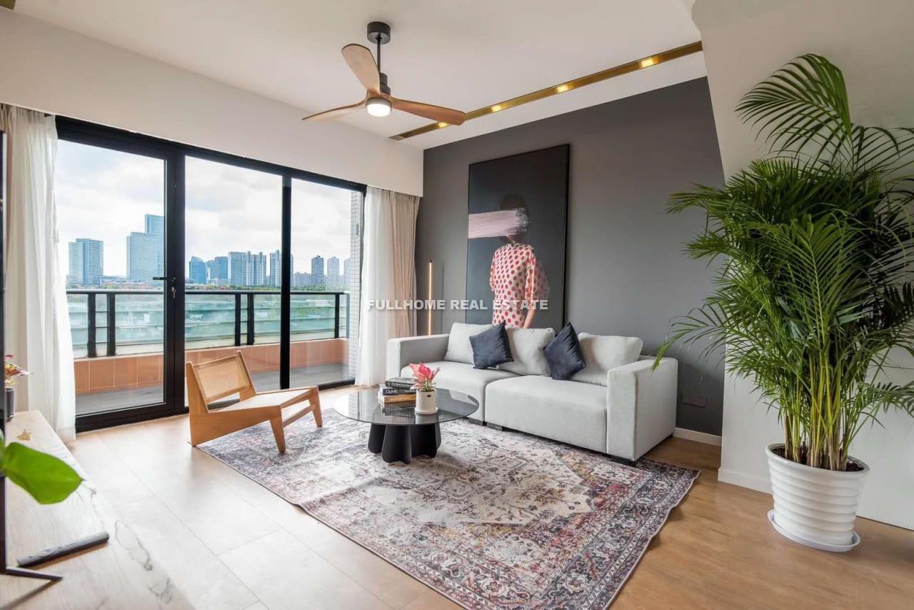 Shui Qing Mu Hua - 4 bedroom apartment in Shanghai, Century Park and Lianyang, Pudong