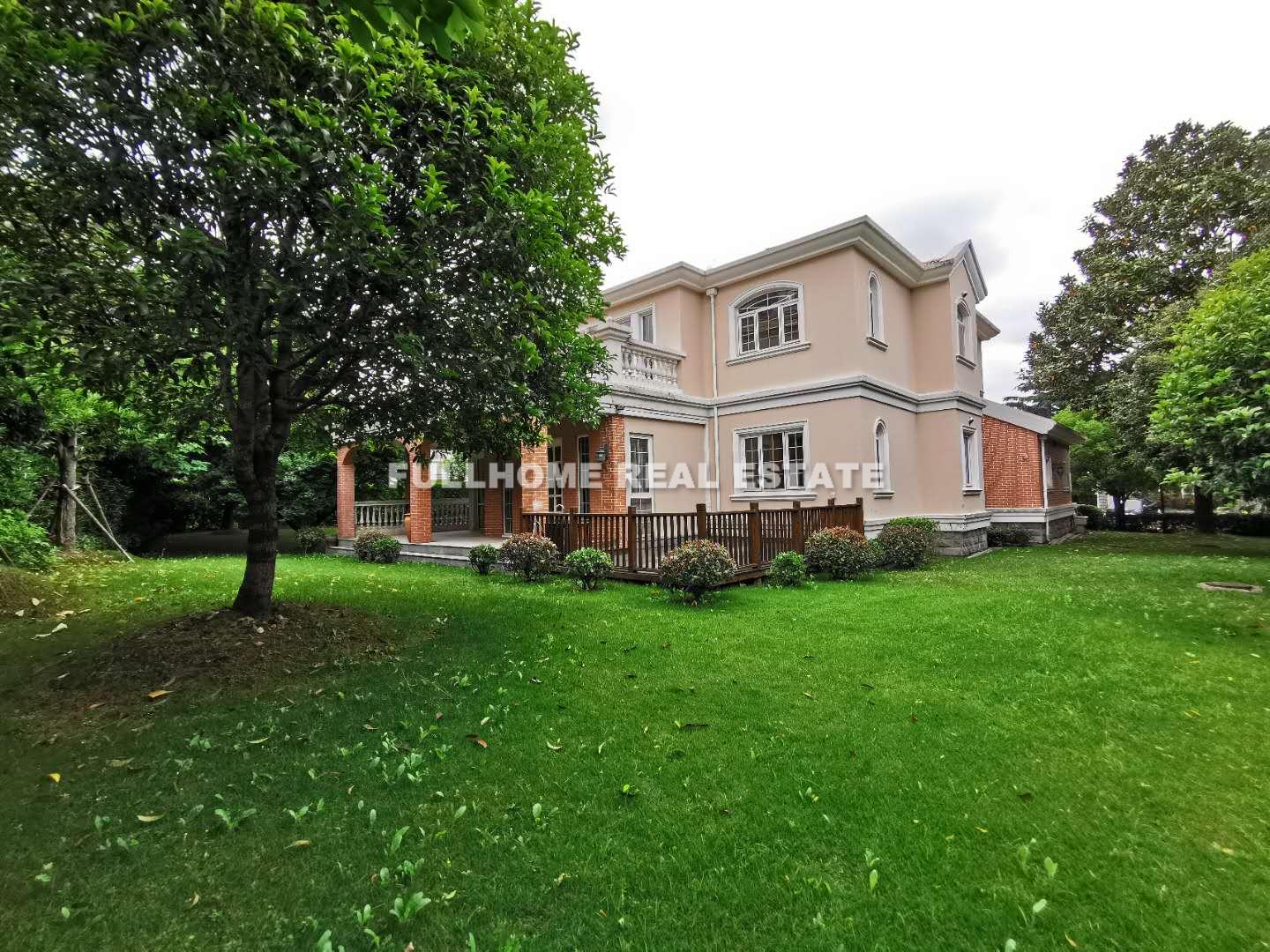 Forest Manor - 4 bedroom apartment in Shanghai, Huacao and Zhudi, Suburb