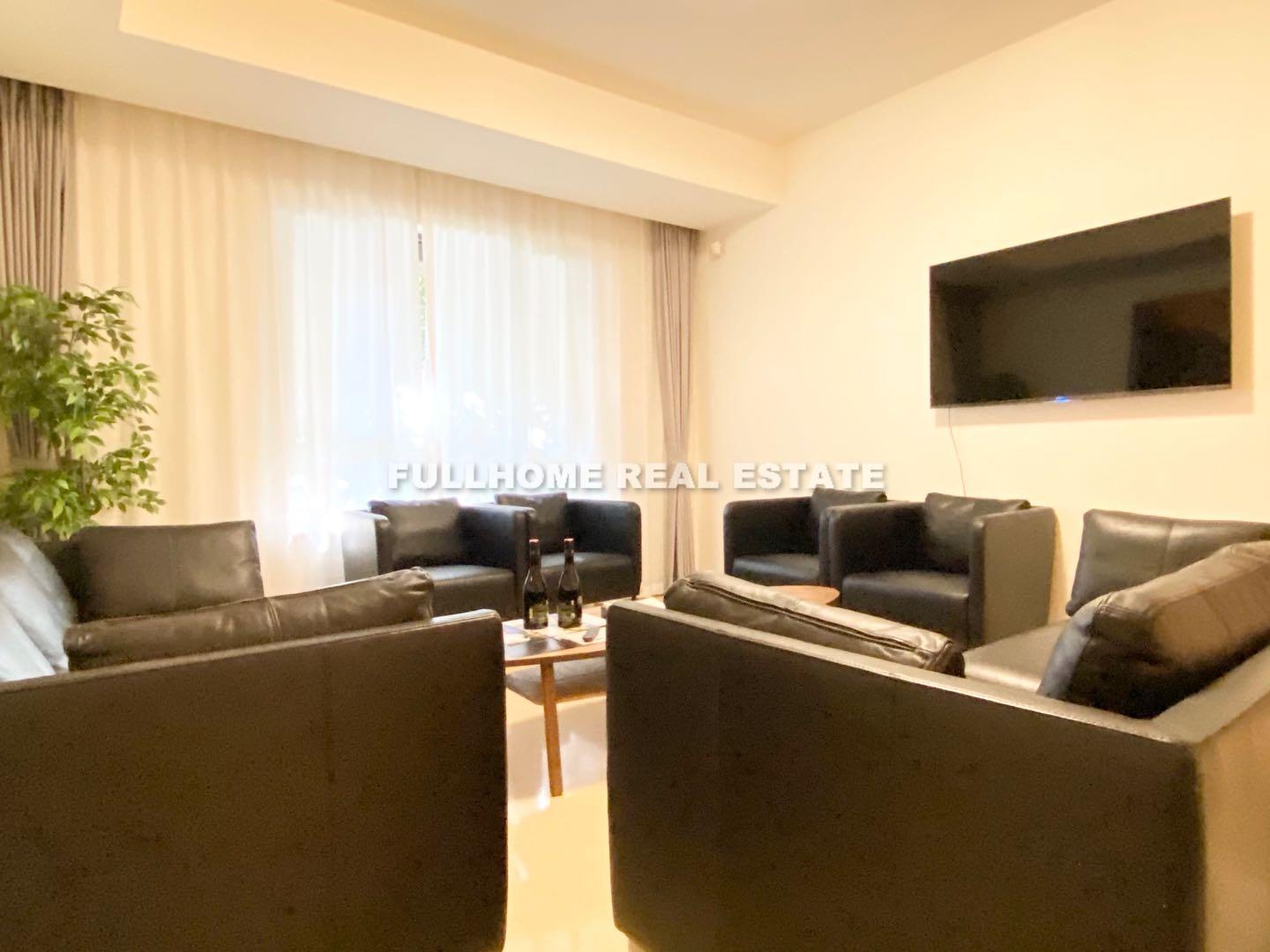 Sinan Mansion East Garden - 4 bedroom apartment in Shanghai, Xintiandi, Downtown