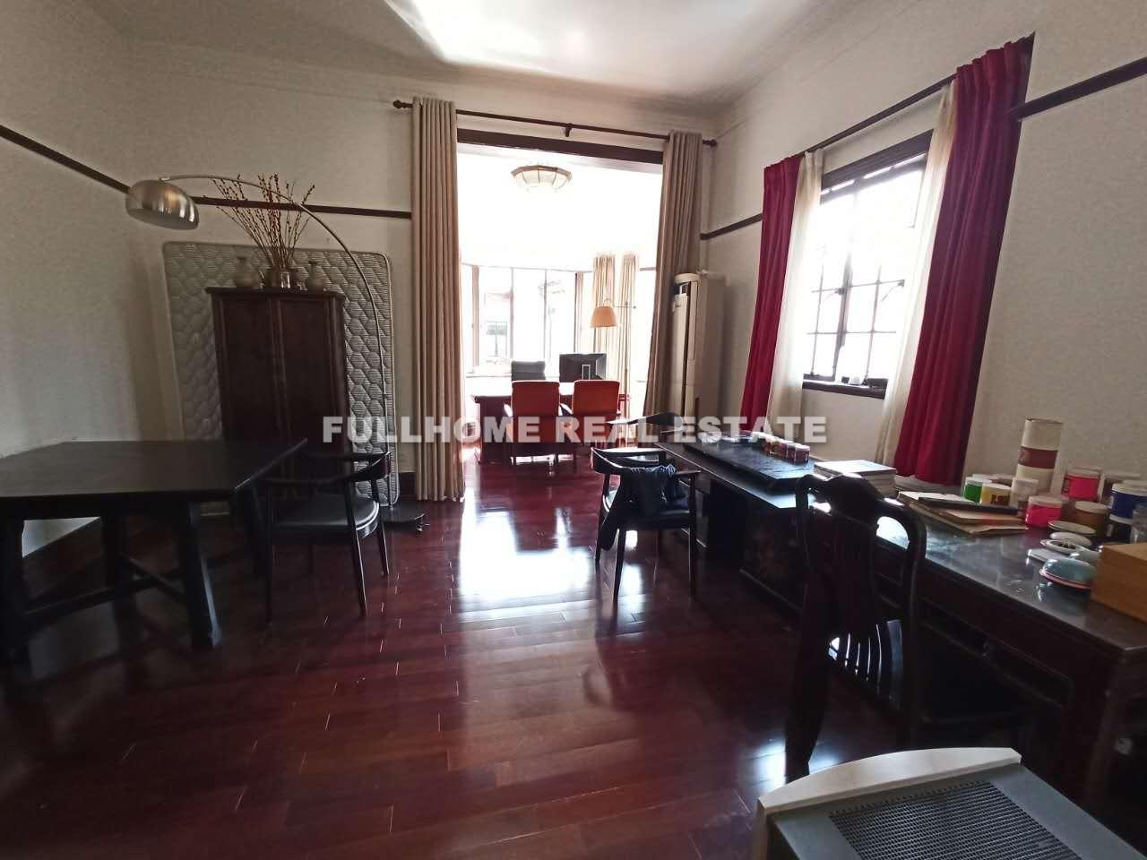 Lane 1-1000 South Shanxi Road Old House - 2 bedroom apartment in Shanghai, FFC, Downtown